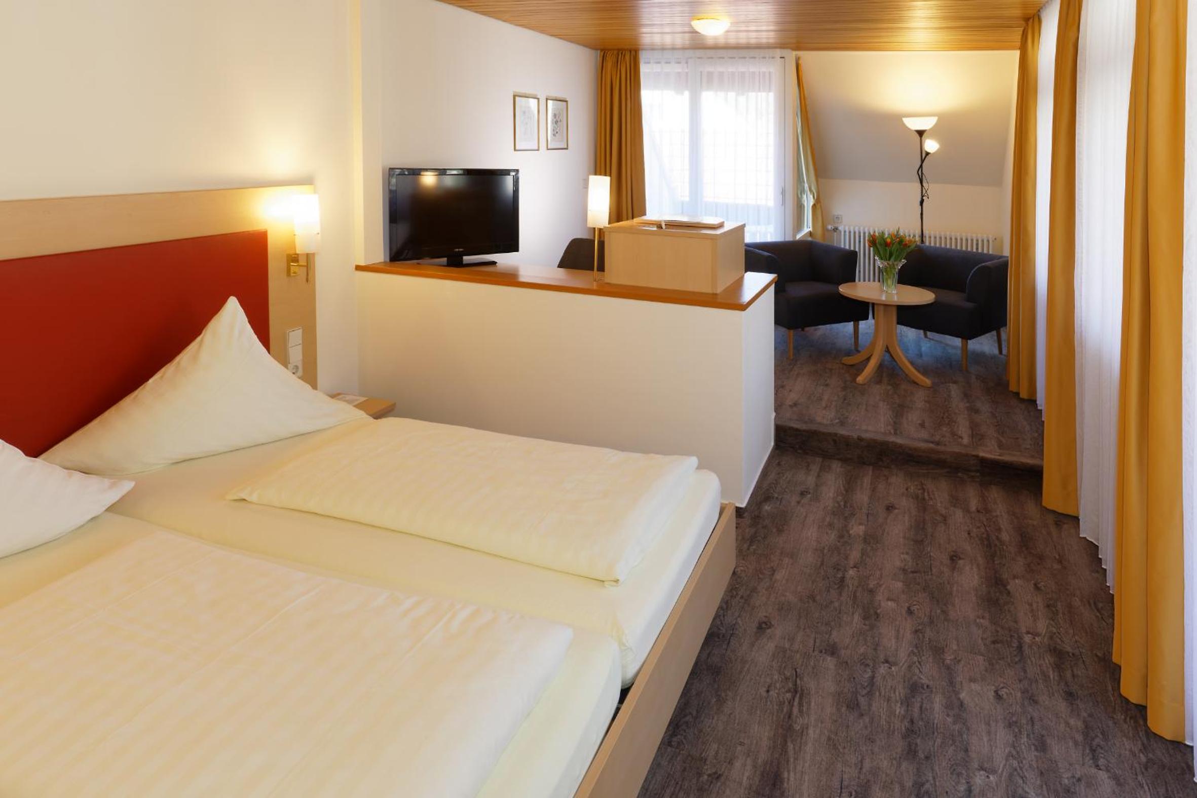 Standard Double Room - Photo 1