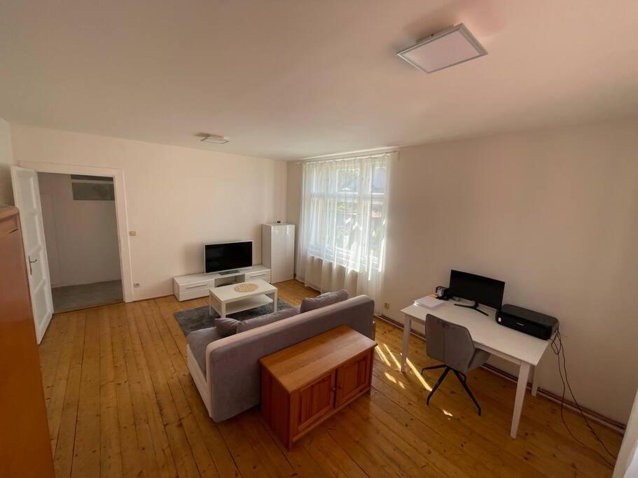 One-Bedroom Apartment photo 3