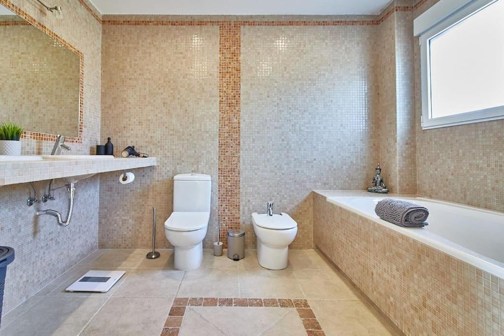 Villa photo 3