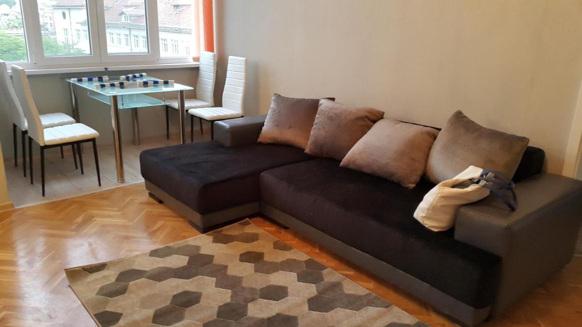 Deluxe Apartment photo 2
