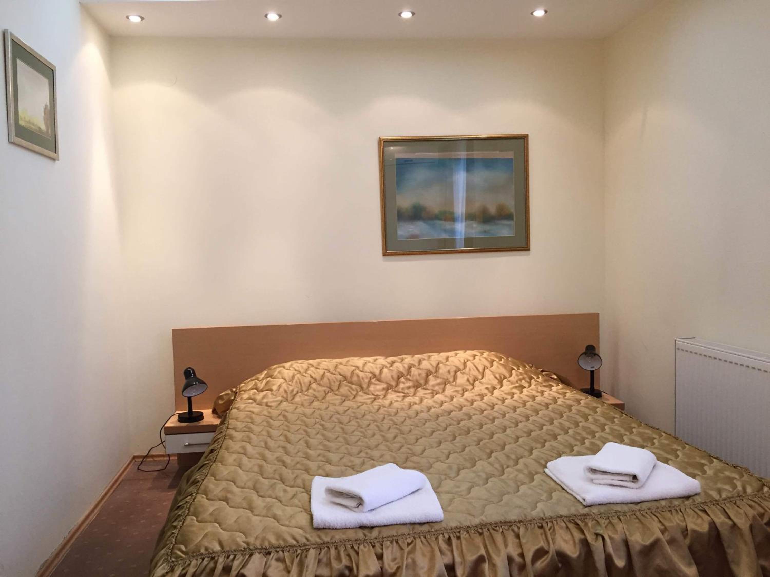 Deluxe Double or Twin Room - Photo 3