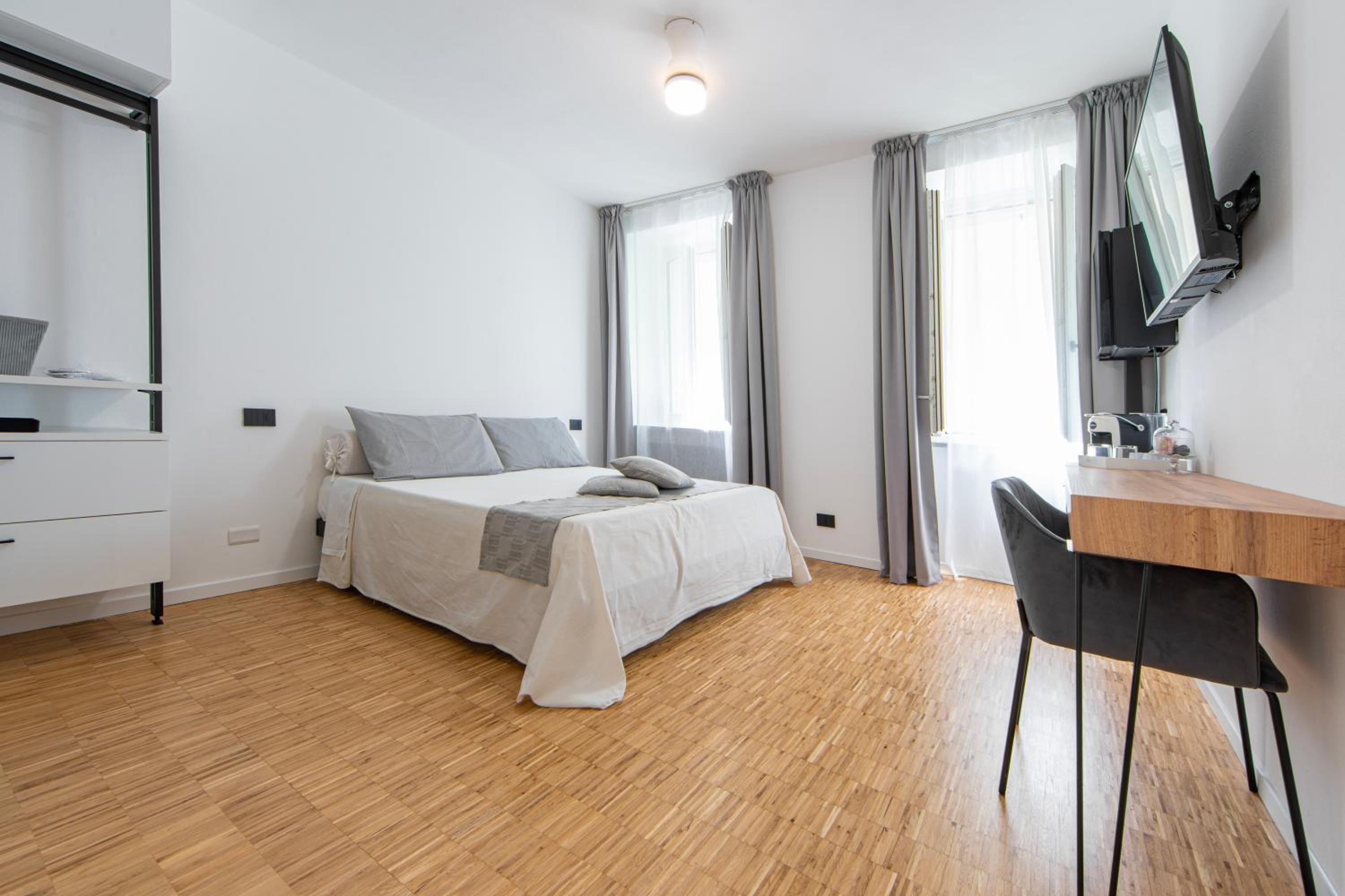 Double or Twin Room - Photo 1
