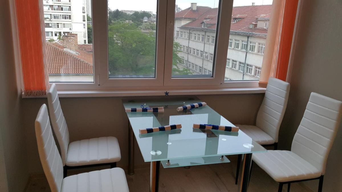 Deluxe Apartment photo 3