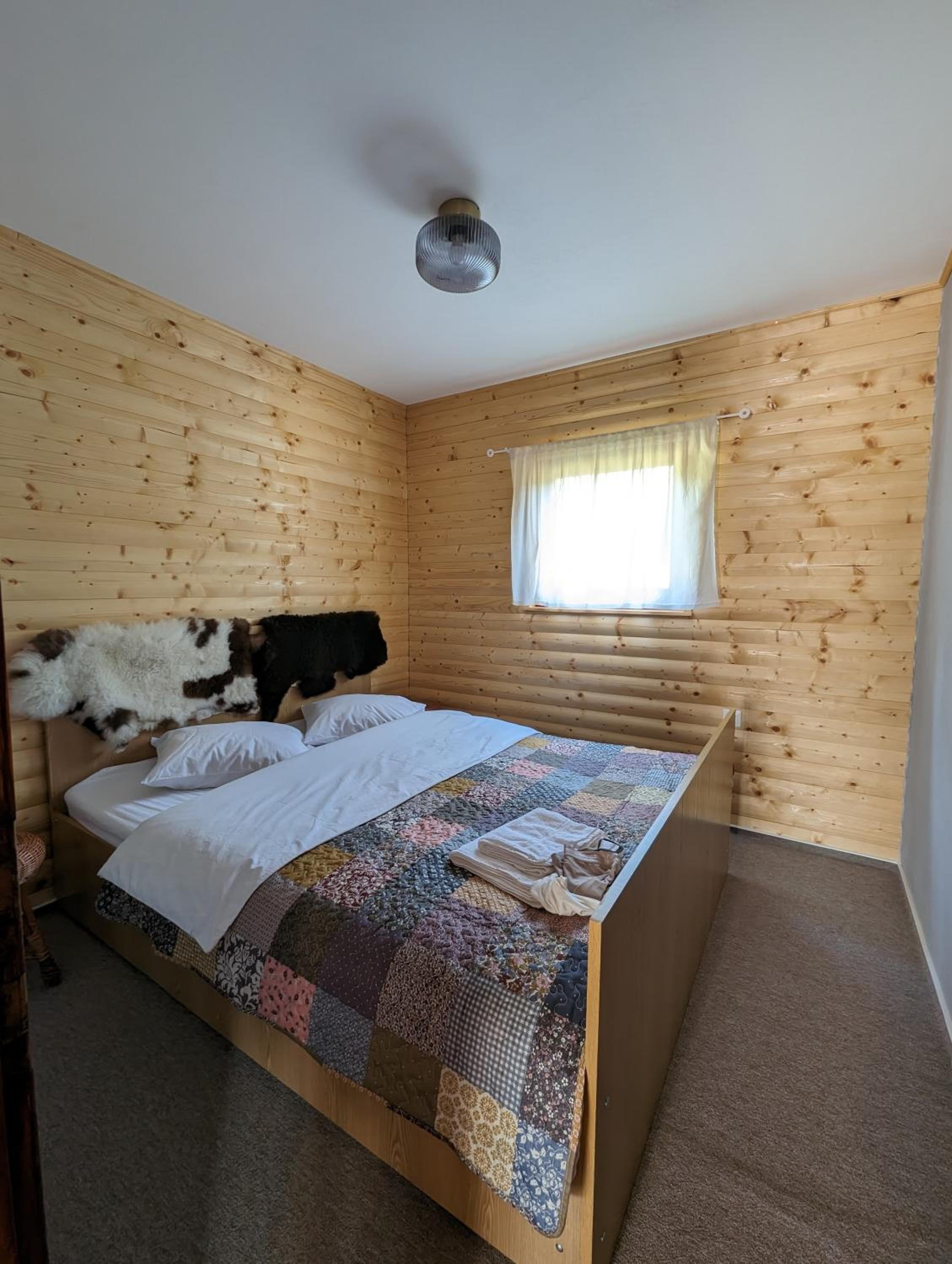 One-Bedroom House photo 1
