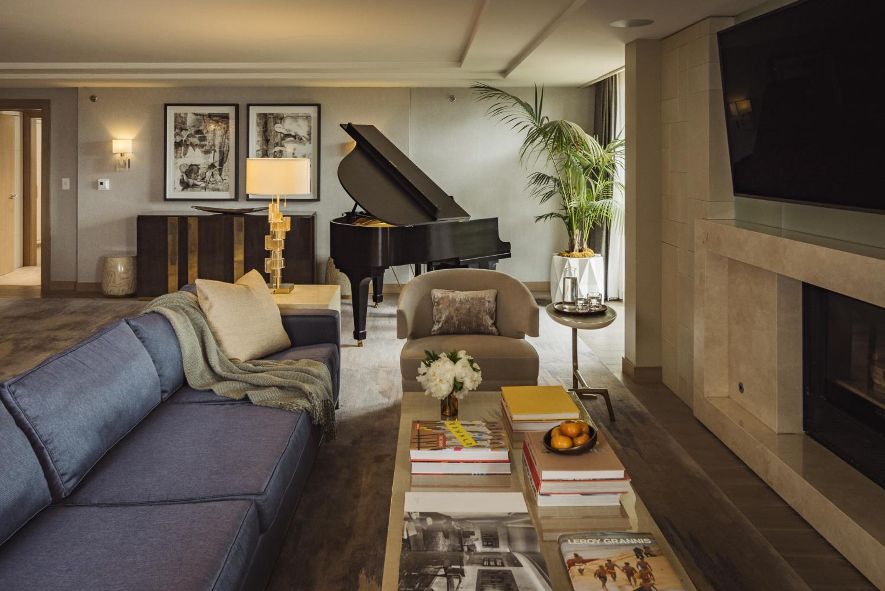 Palm Suite