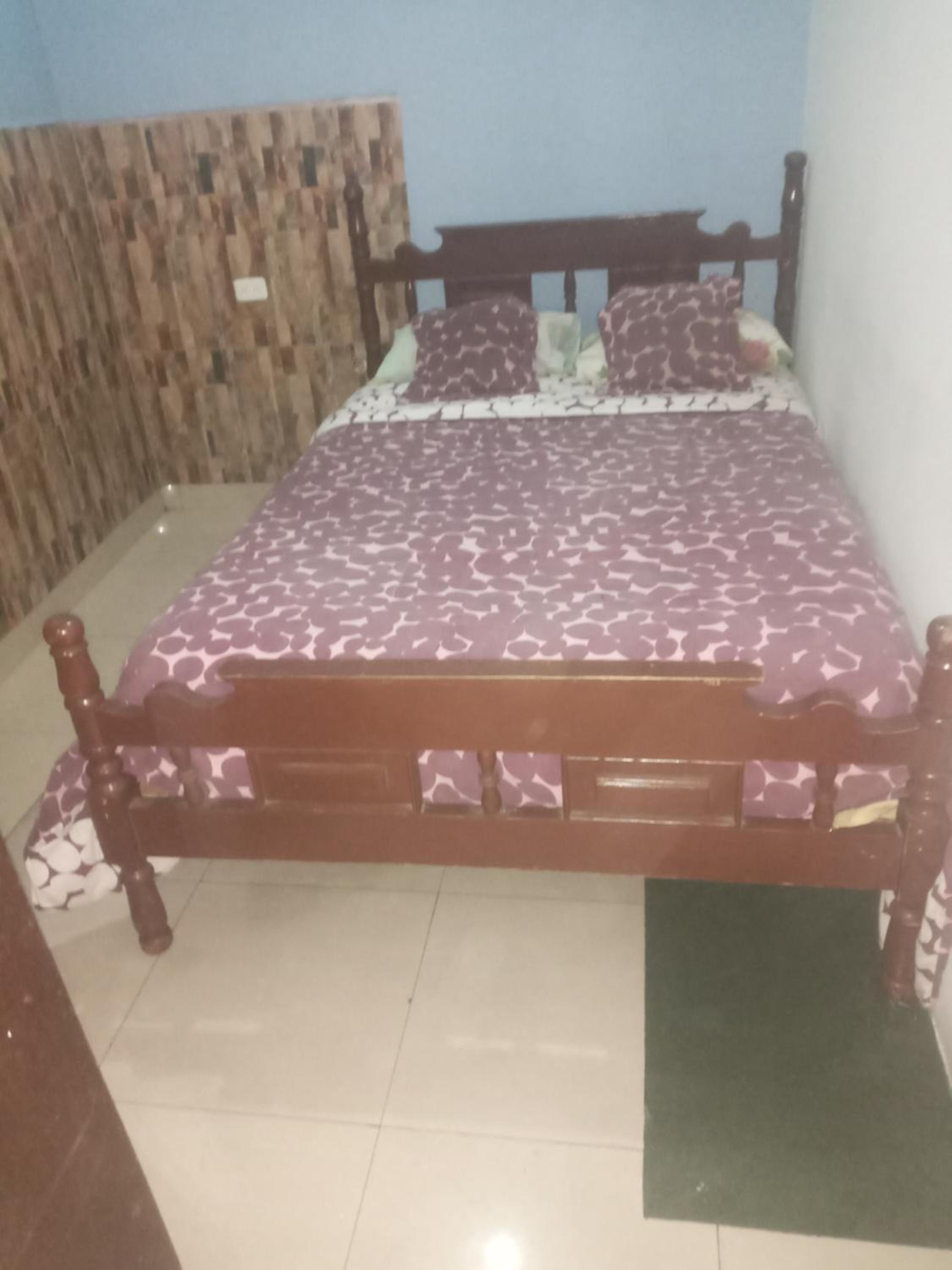 10-Bed Mixed Dormitory Room
