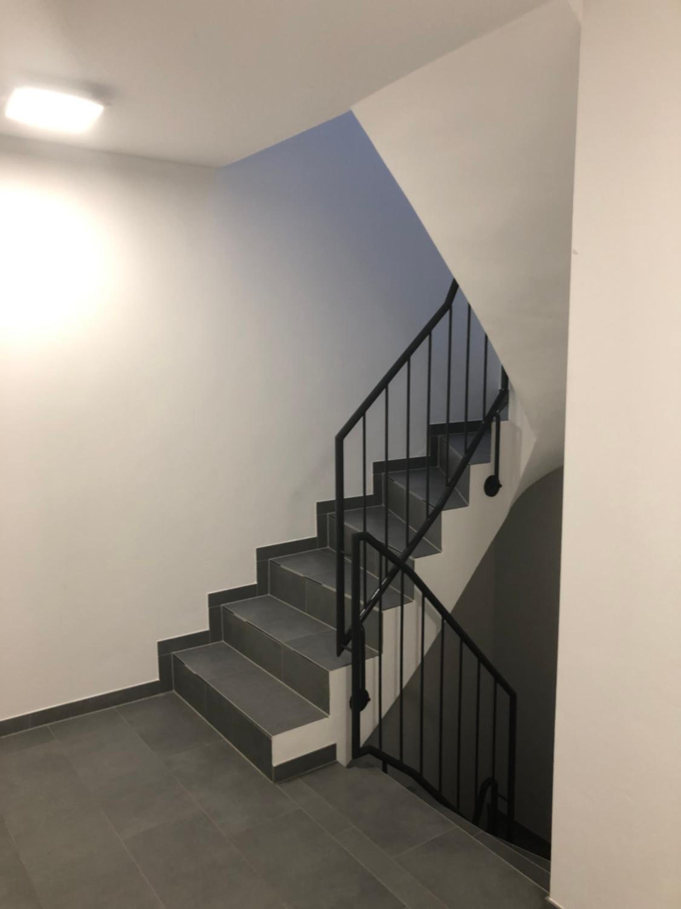 Apartment with Balcony photo 3