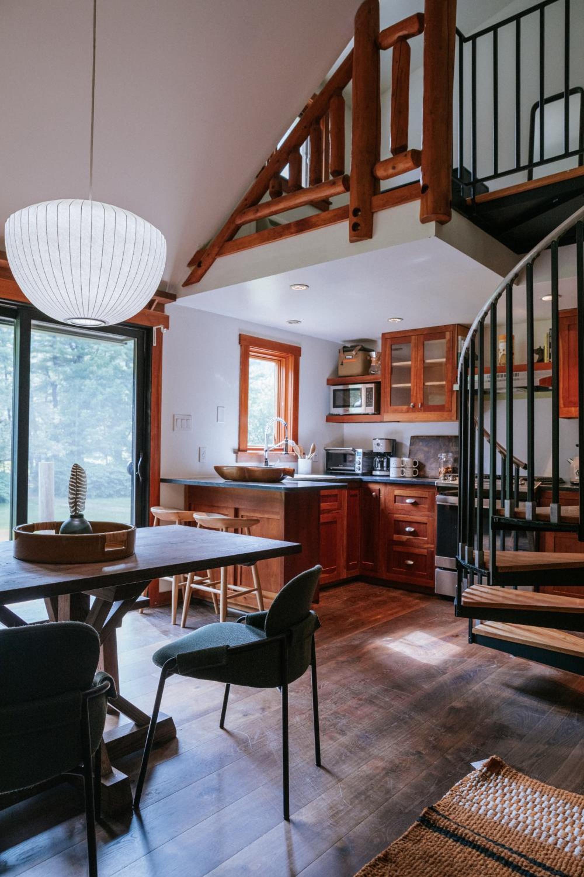 Suite with Balcony - Photo 16