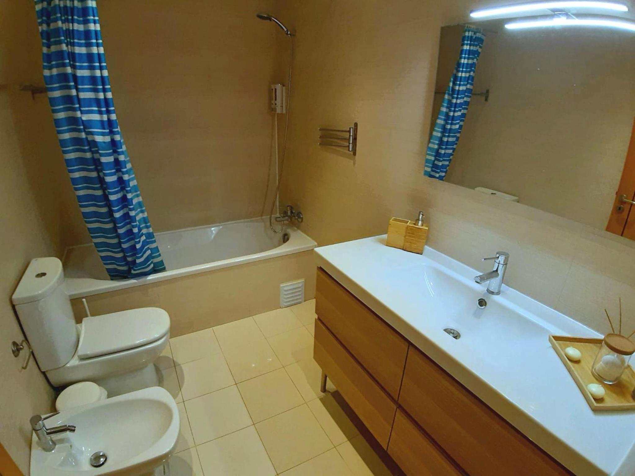 One-Bedroom Apartment - Photo 14