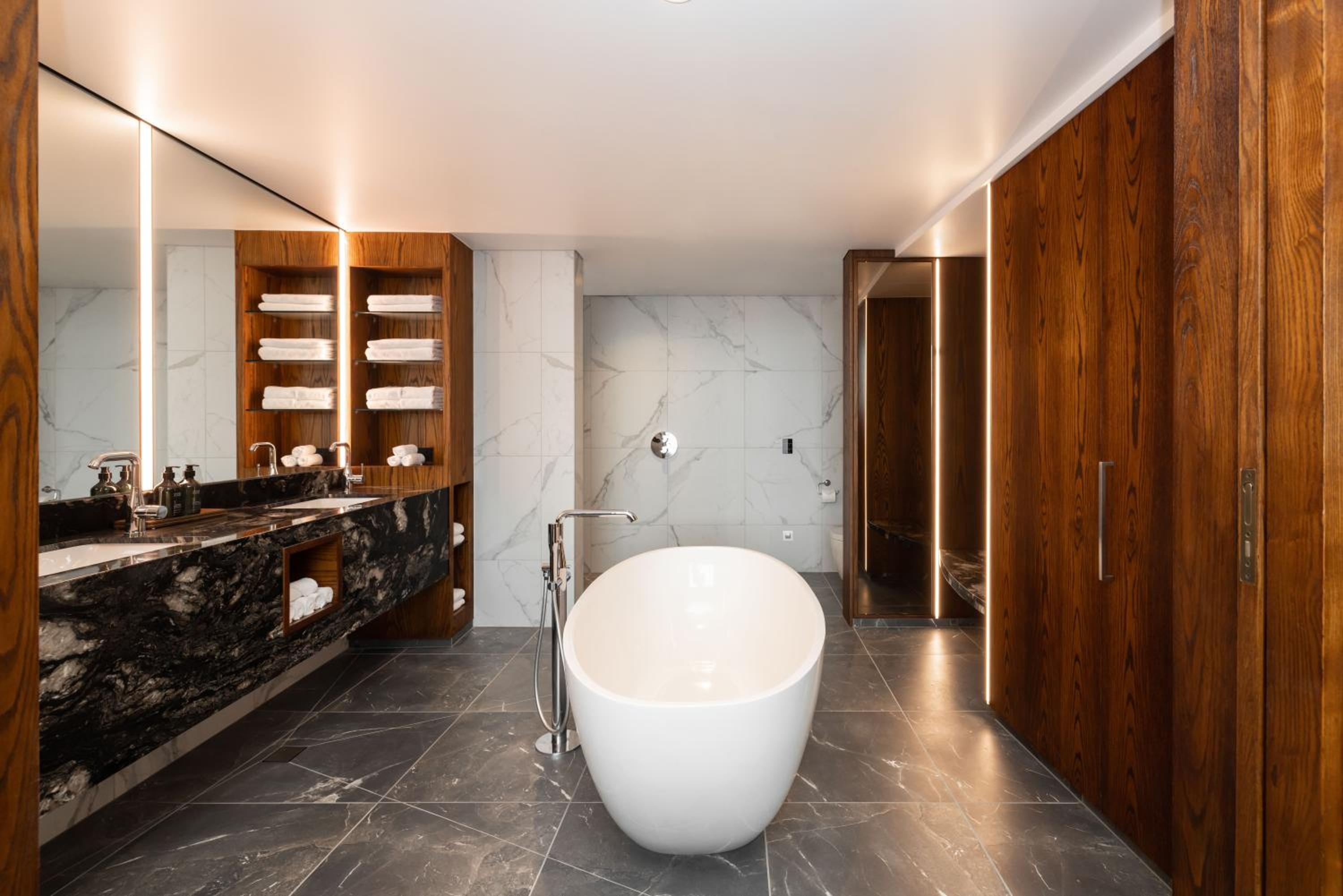 Horizon Suite - Photo 7