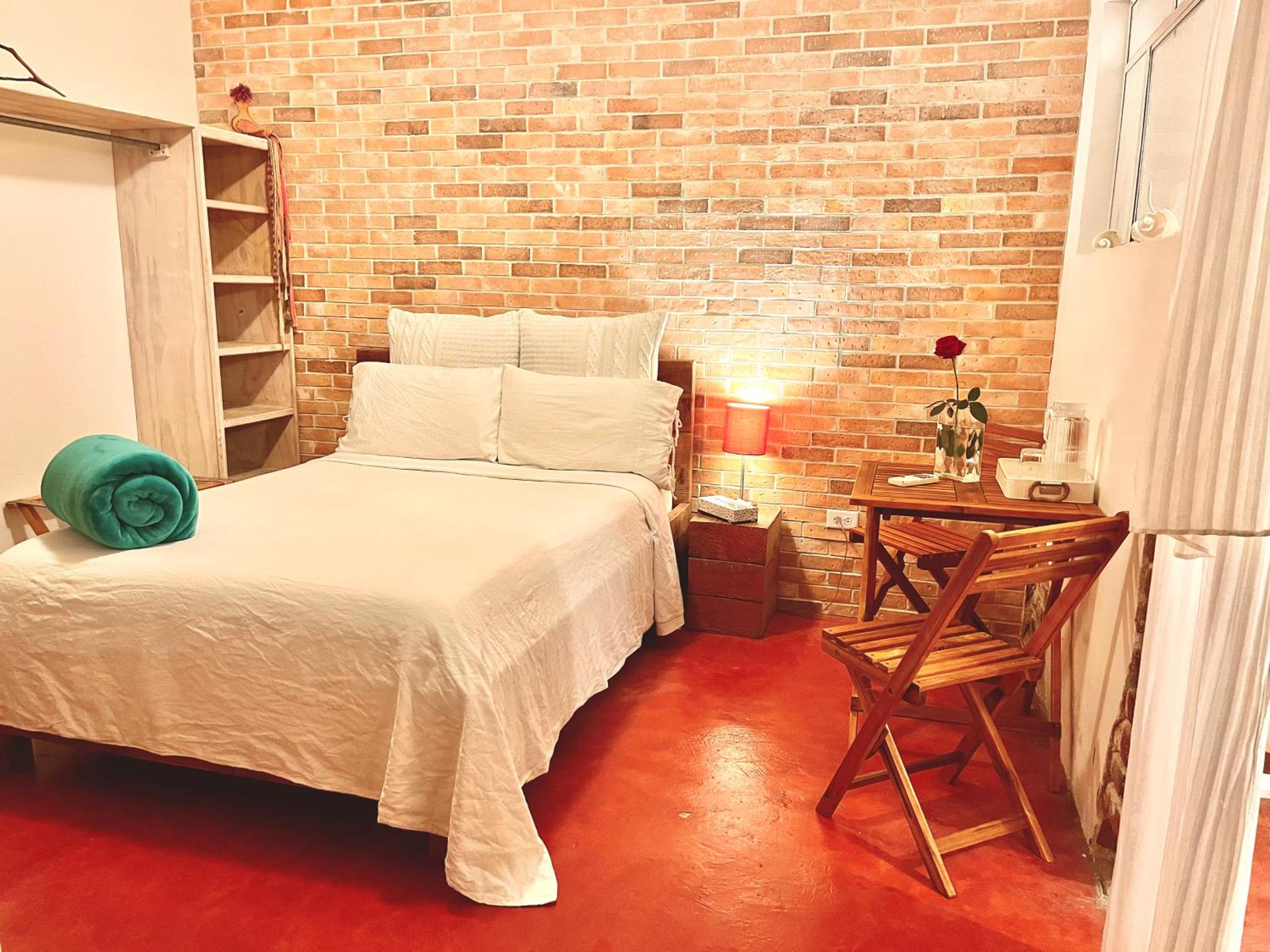 Large Single Room photo 1