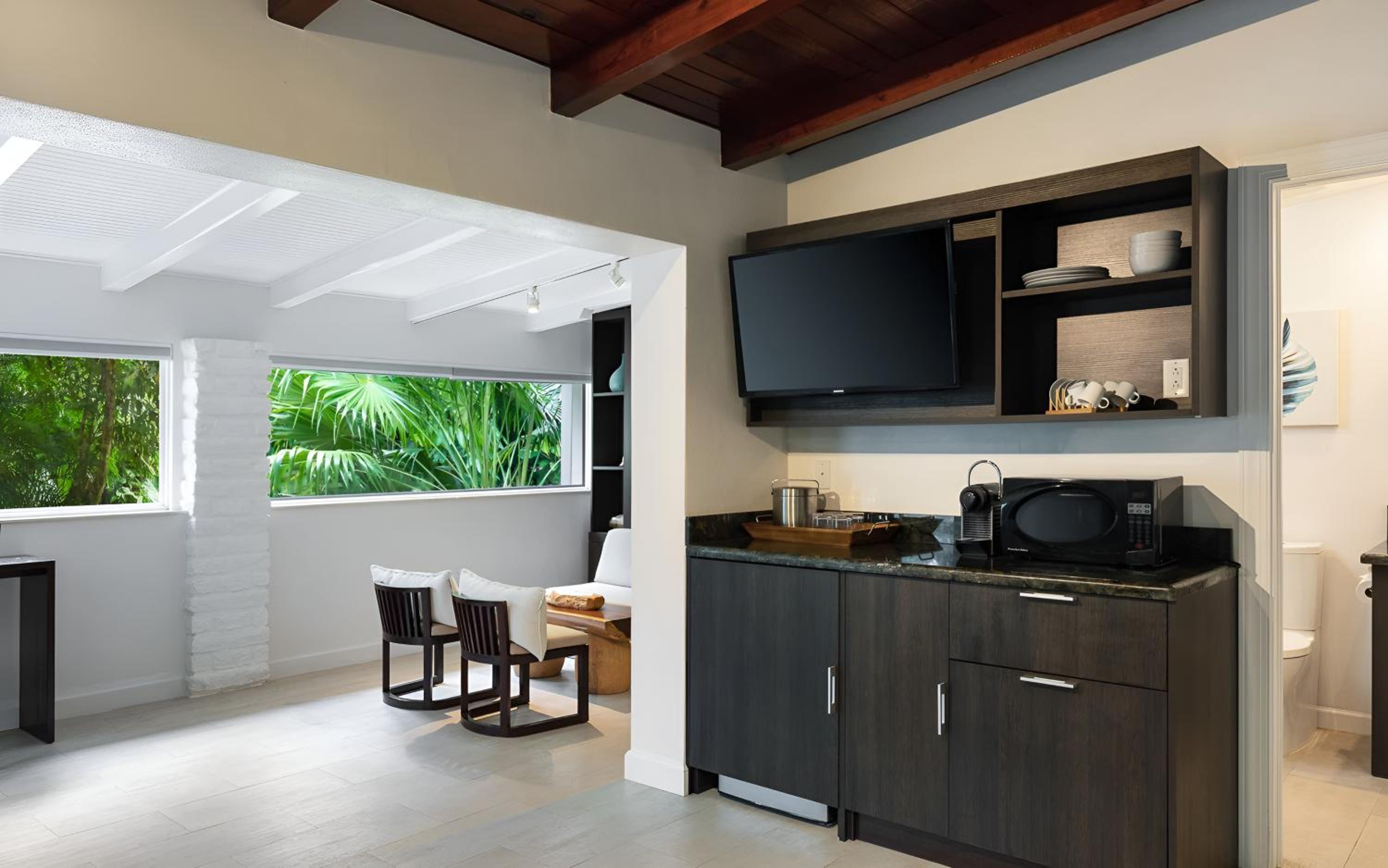 Tranquility Bungalow photo 3