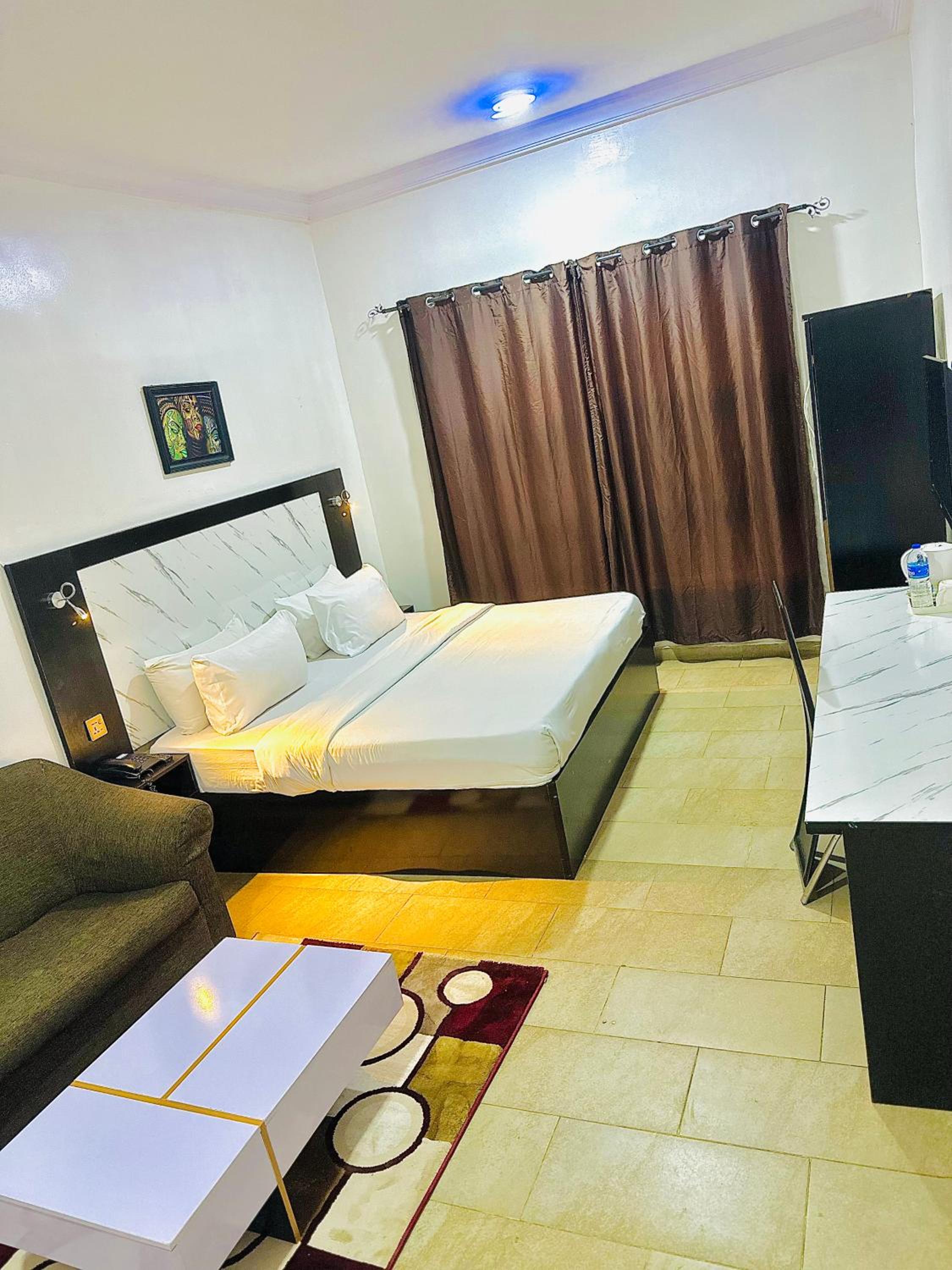 Superior King Room