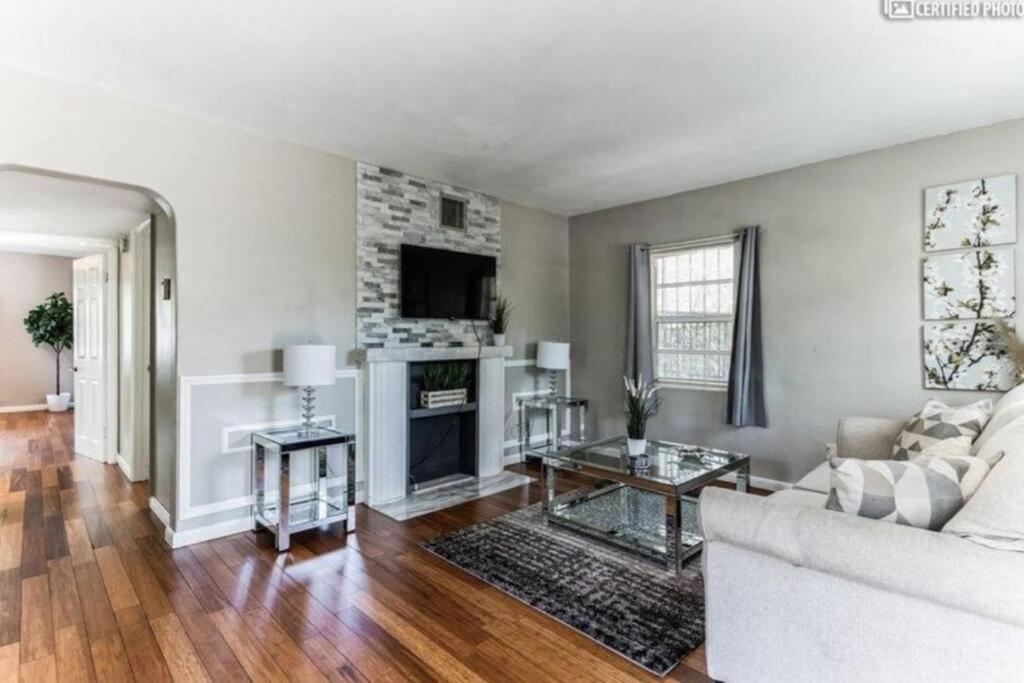 Three-Bedroom Villa photo 1