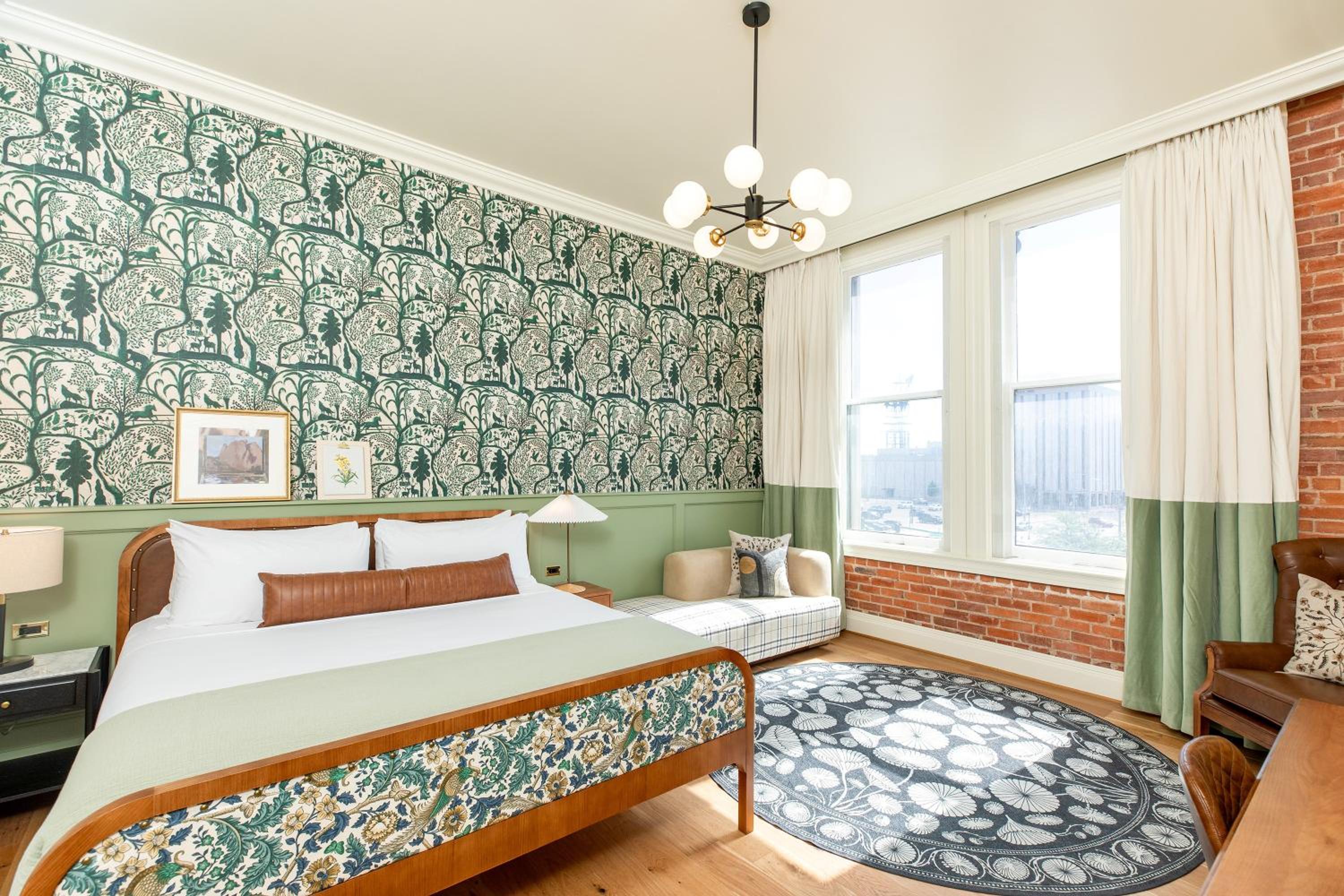 Remedy King Suite - Photo 5