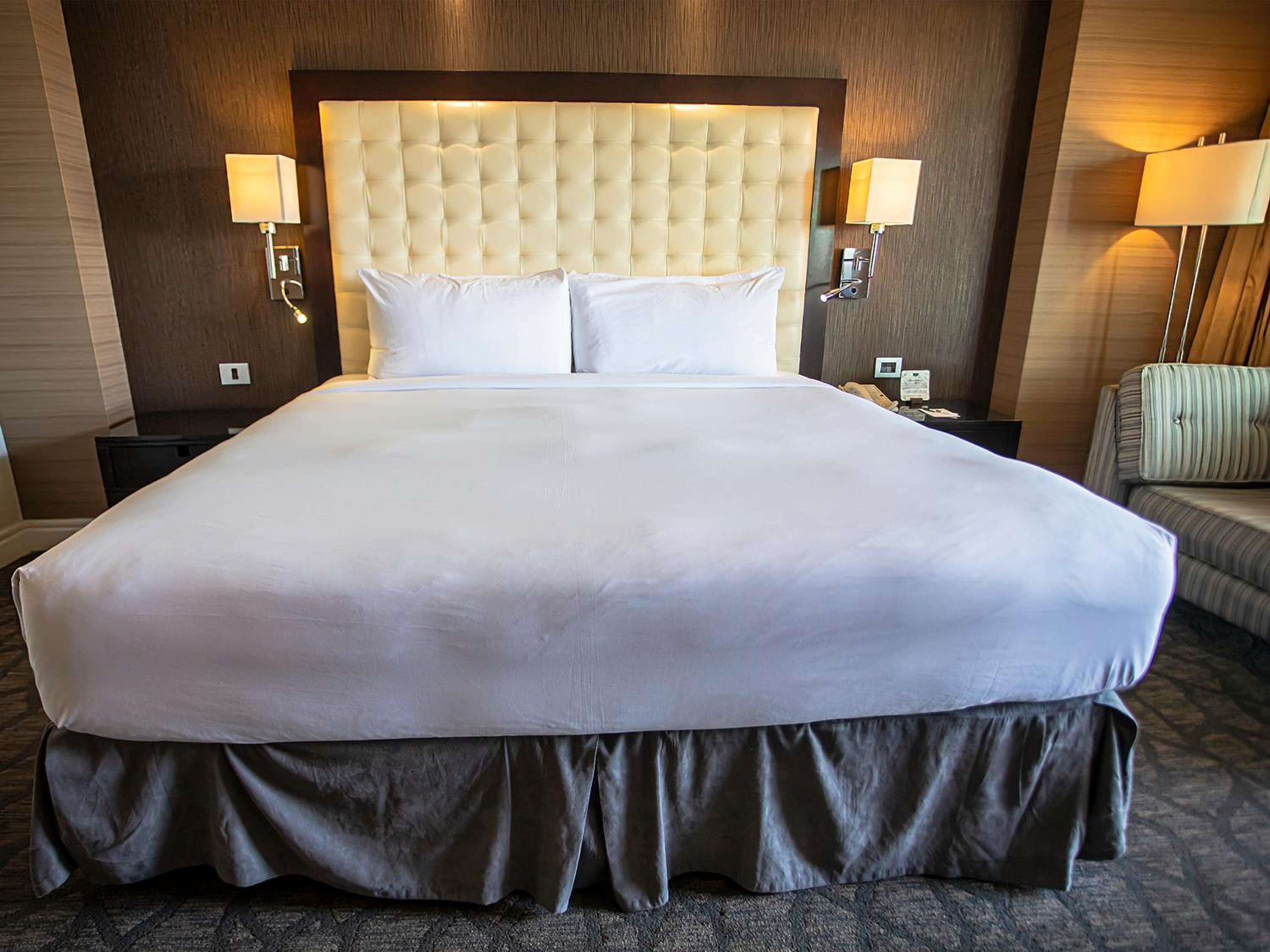 Deluxe King Room - Photo 2