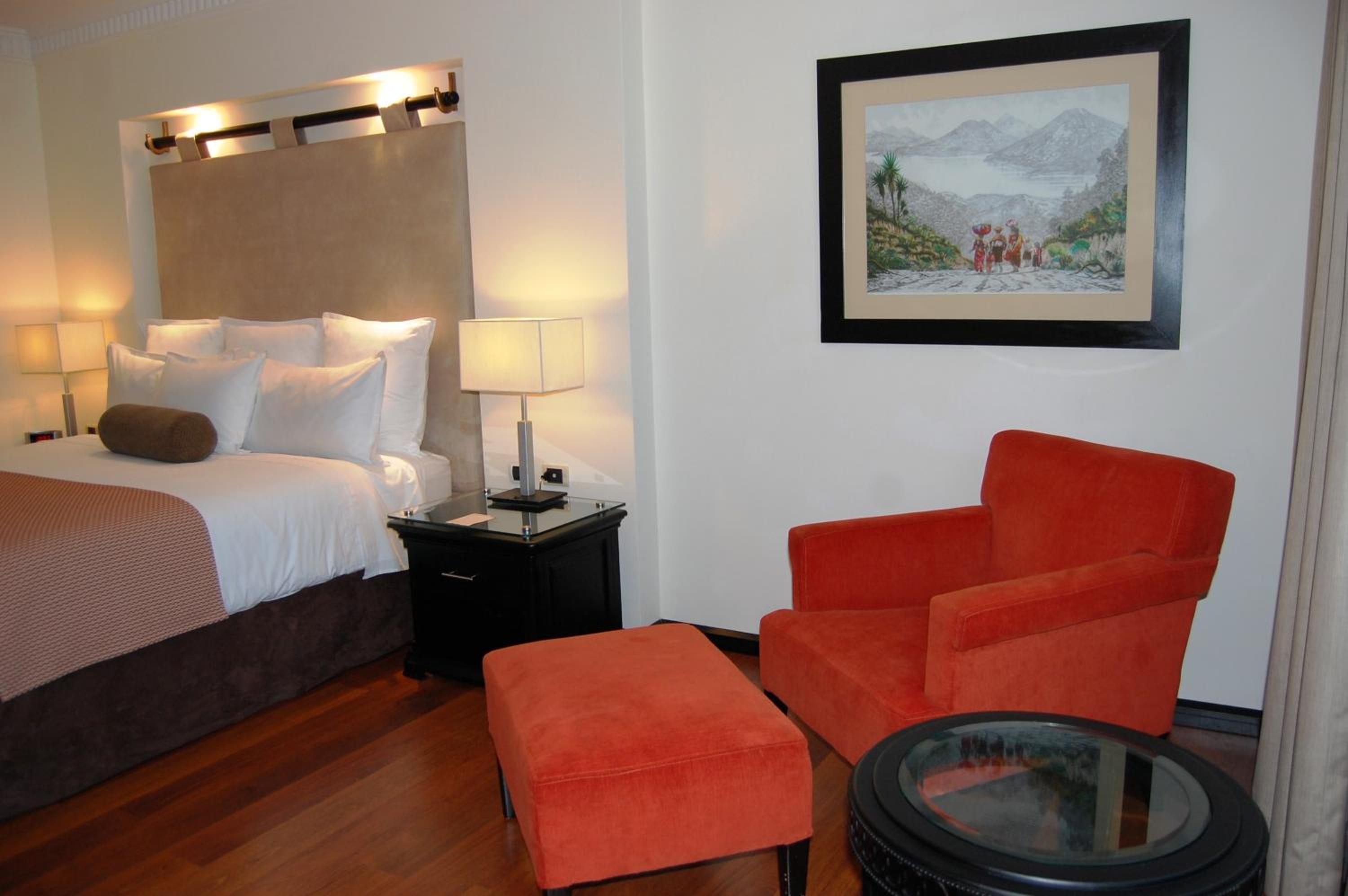 Business One King Size Bed (adults only) - Photo 6
