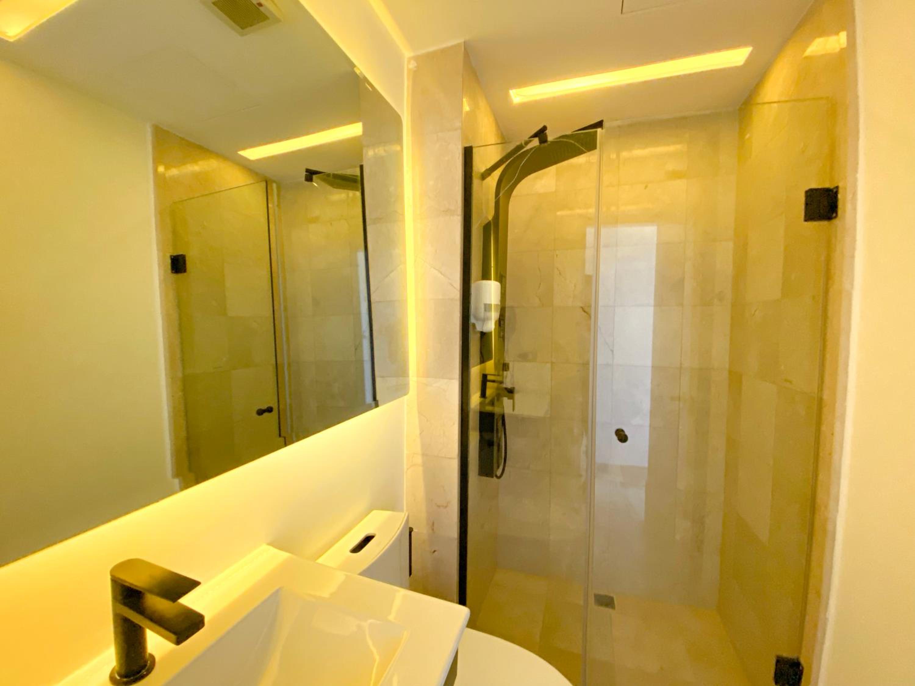 Two-Bedroom Apartment - Photo 2