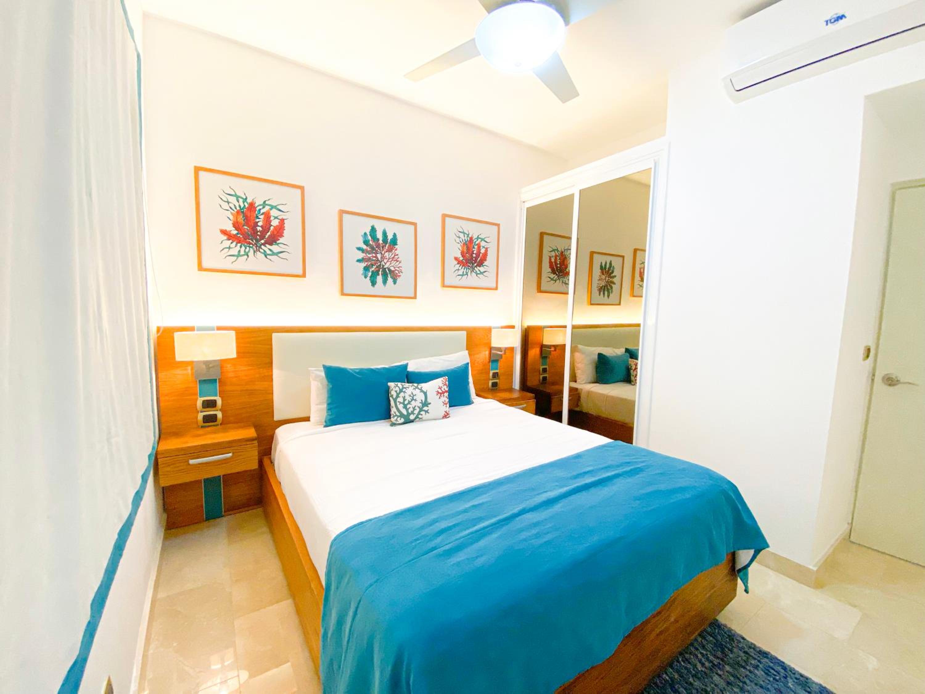 Two-Bedroom Apartment - Photo 25