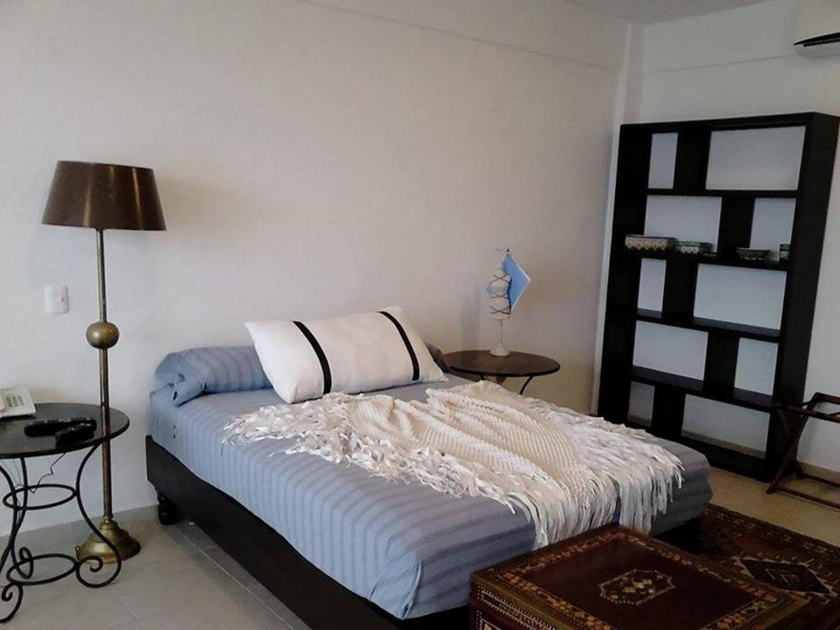 Double Room with Two Double Beds with Private Bathroom - Sea View photo 3