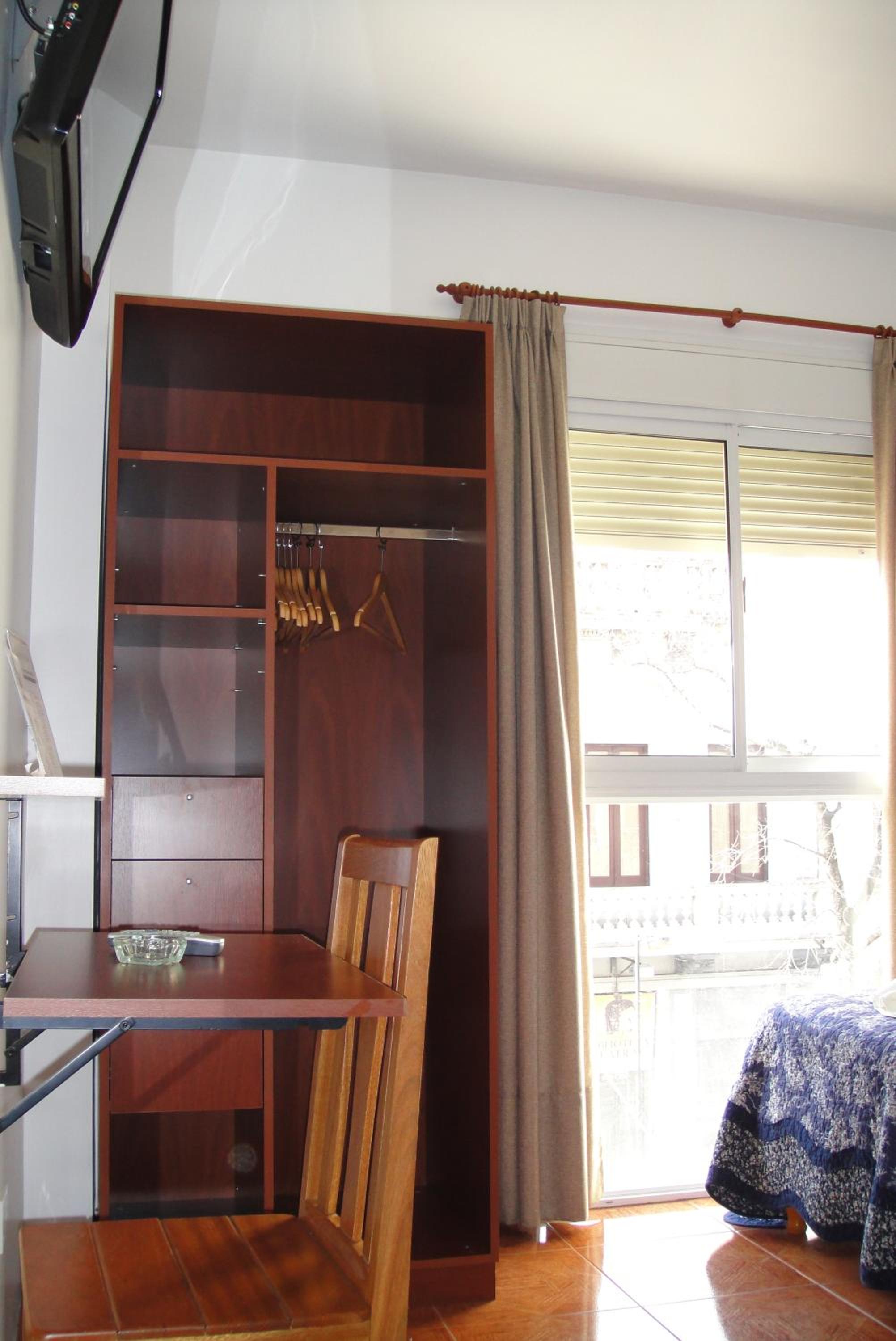 Double or Twin Room photo 3