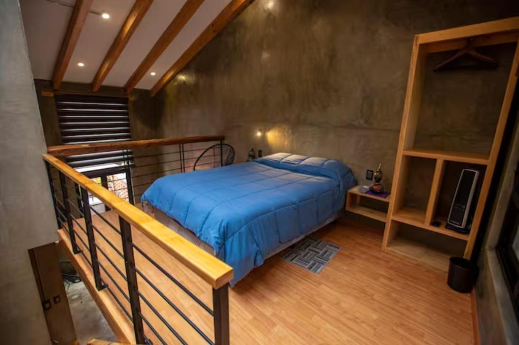 Apartment with Terrace - Photo 1