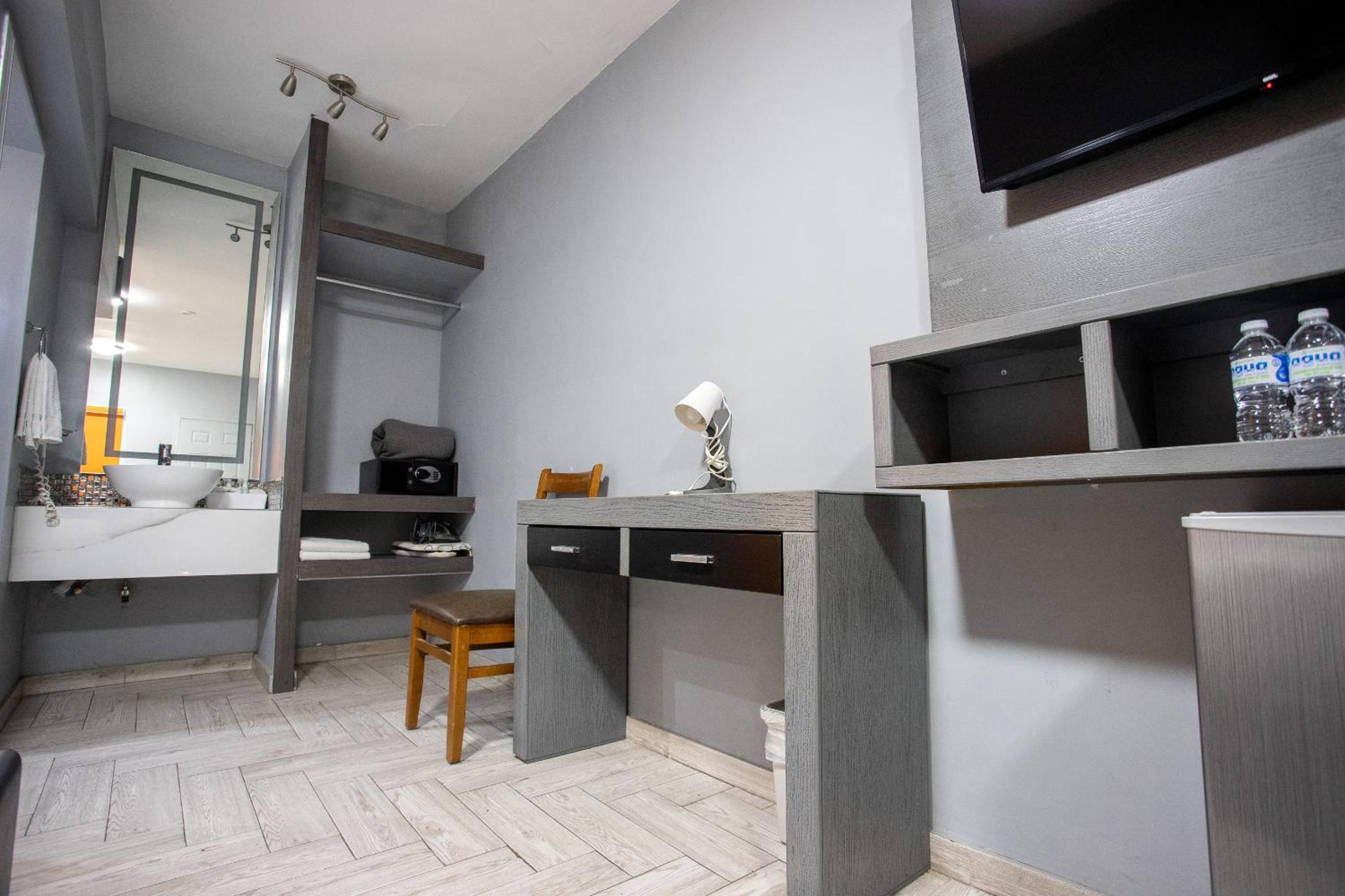 Single Room photo 2