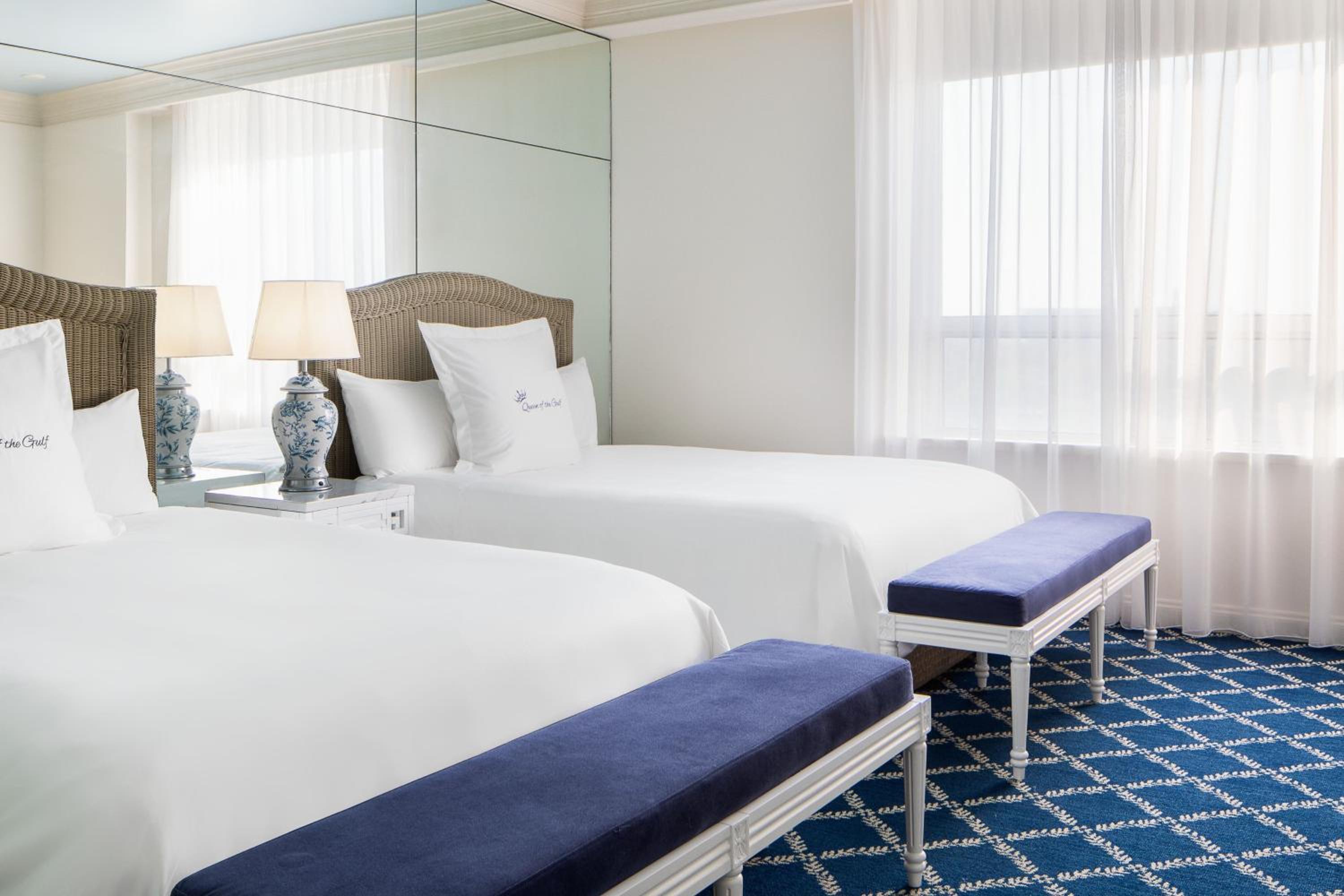 Double Room with Two Double Beds and City View - Beachfront/Pool Access - Photo 6