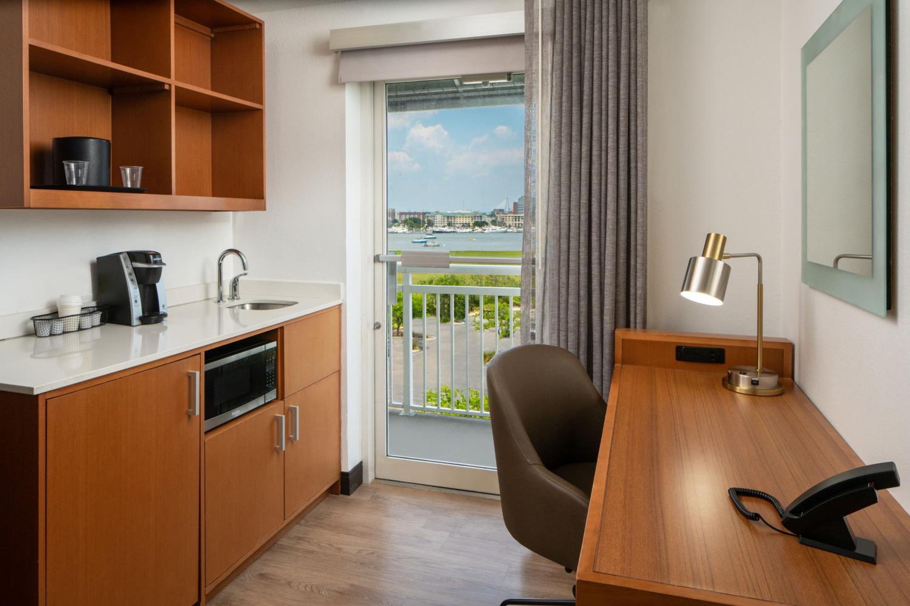 Studio, 1 King, Sofa bed, Water view, Balcony