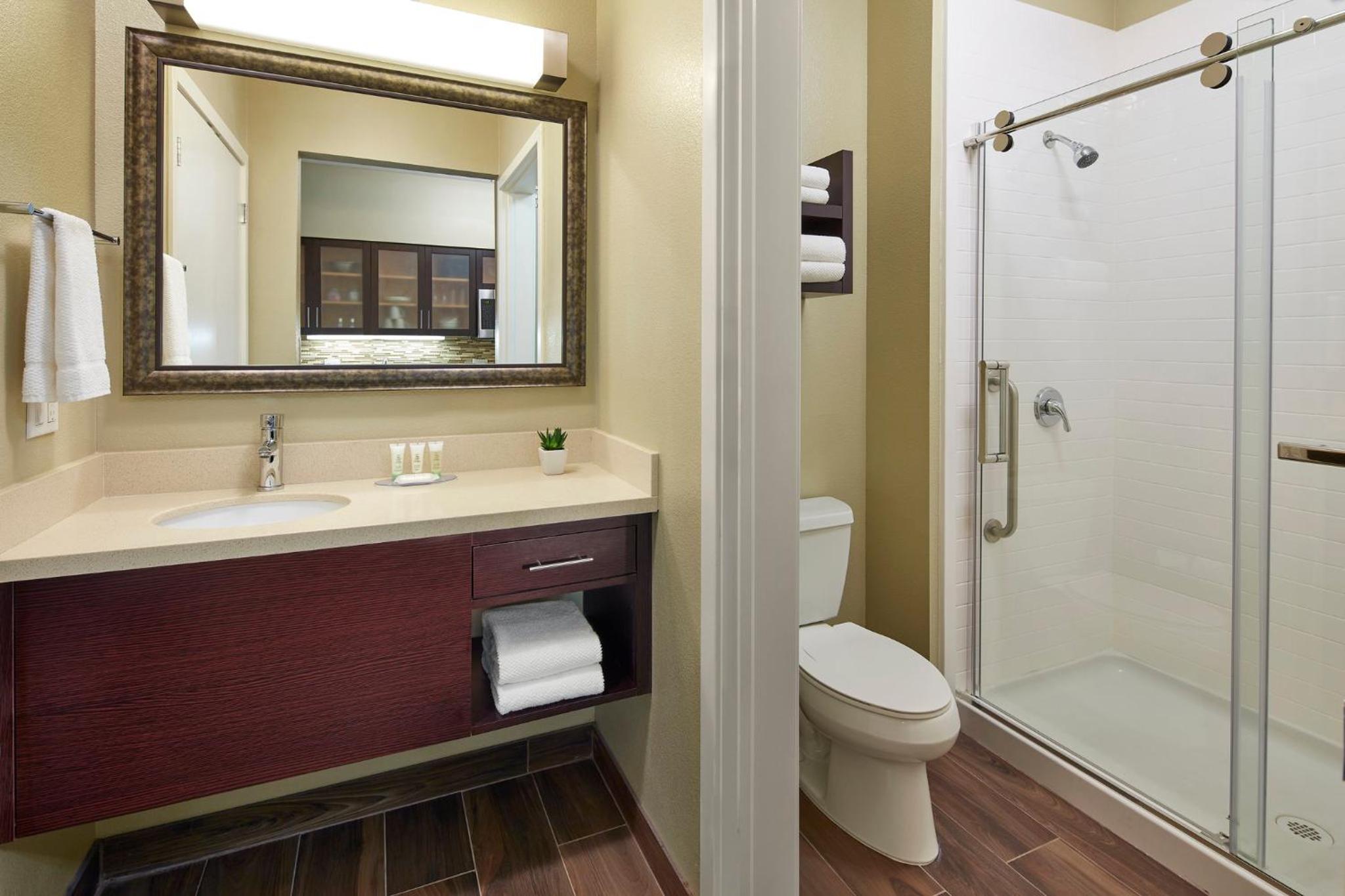 Two-Bedroom Suite photo 2