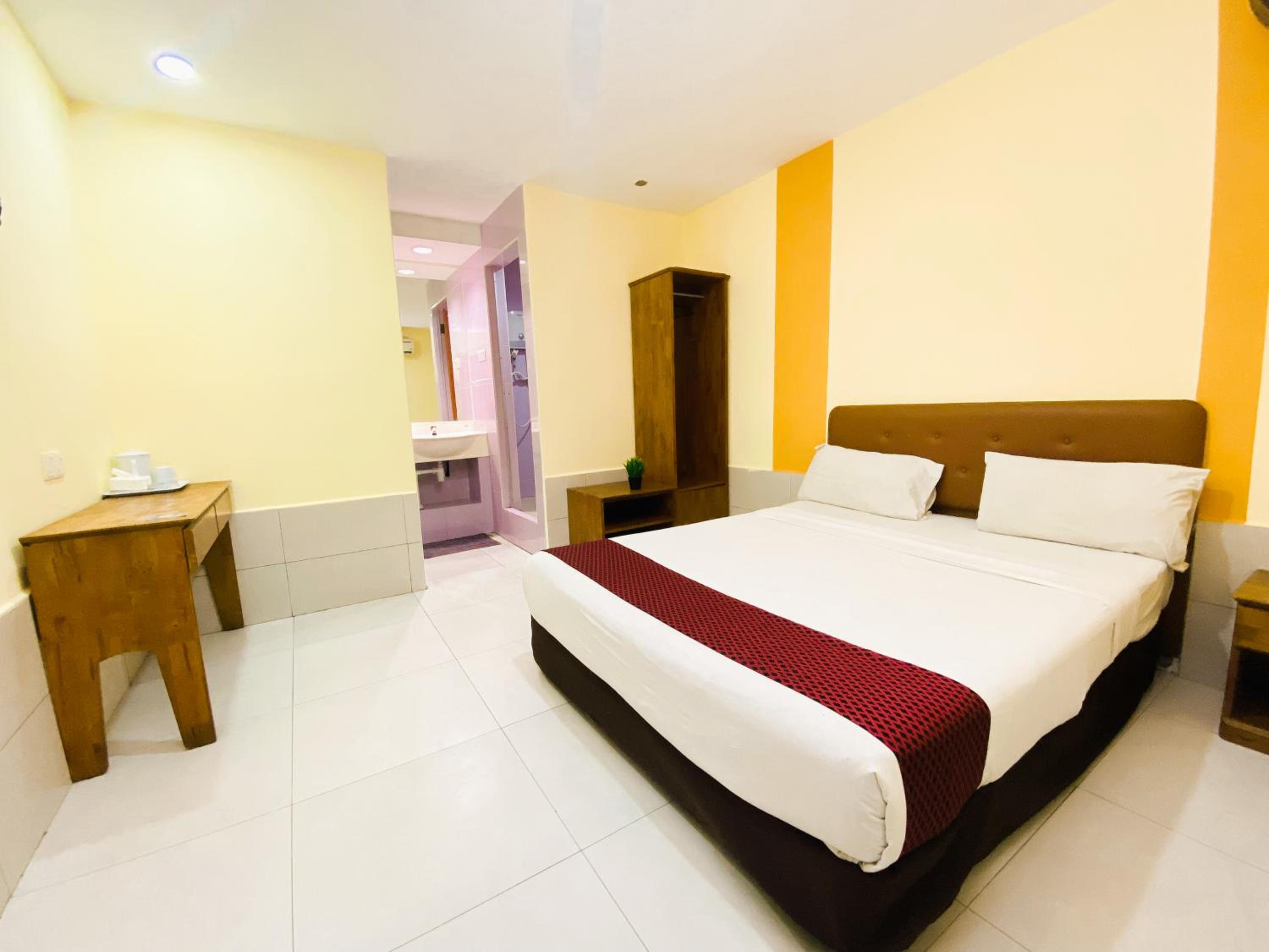 Deluxe Room - Photo 1