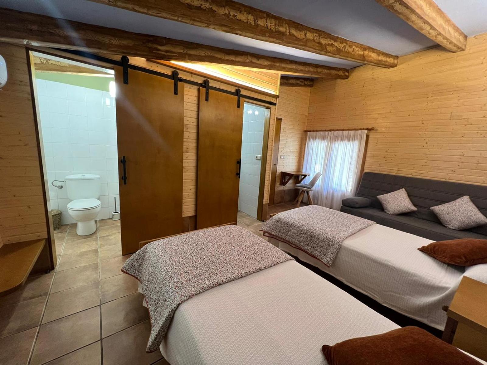 Habitación Doble con Baño Privado