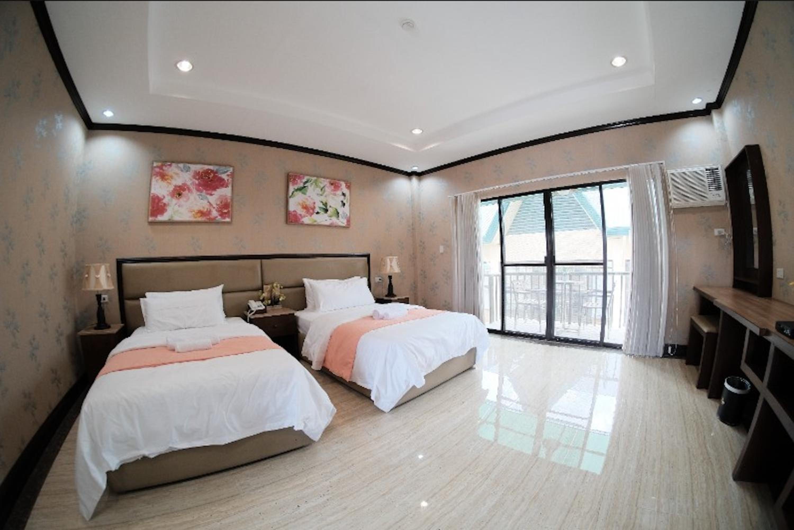 Triple Room with Balcony photo 2