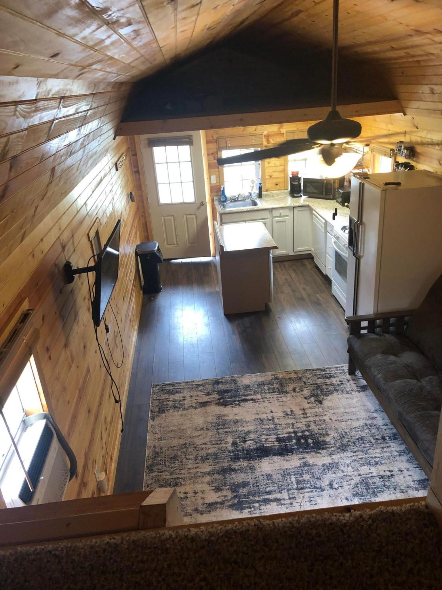 One-Bedroom House photo 2