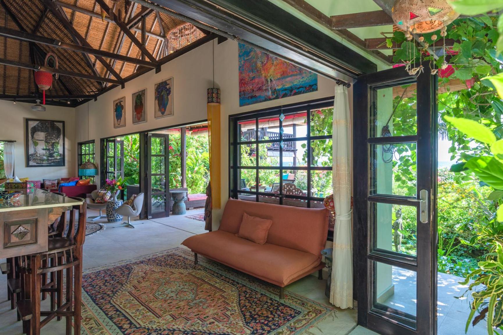 Three-Bedroom Villa photo 1