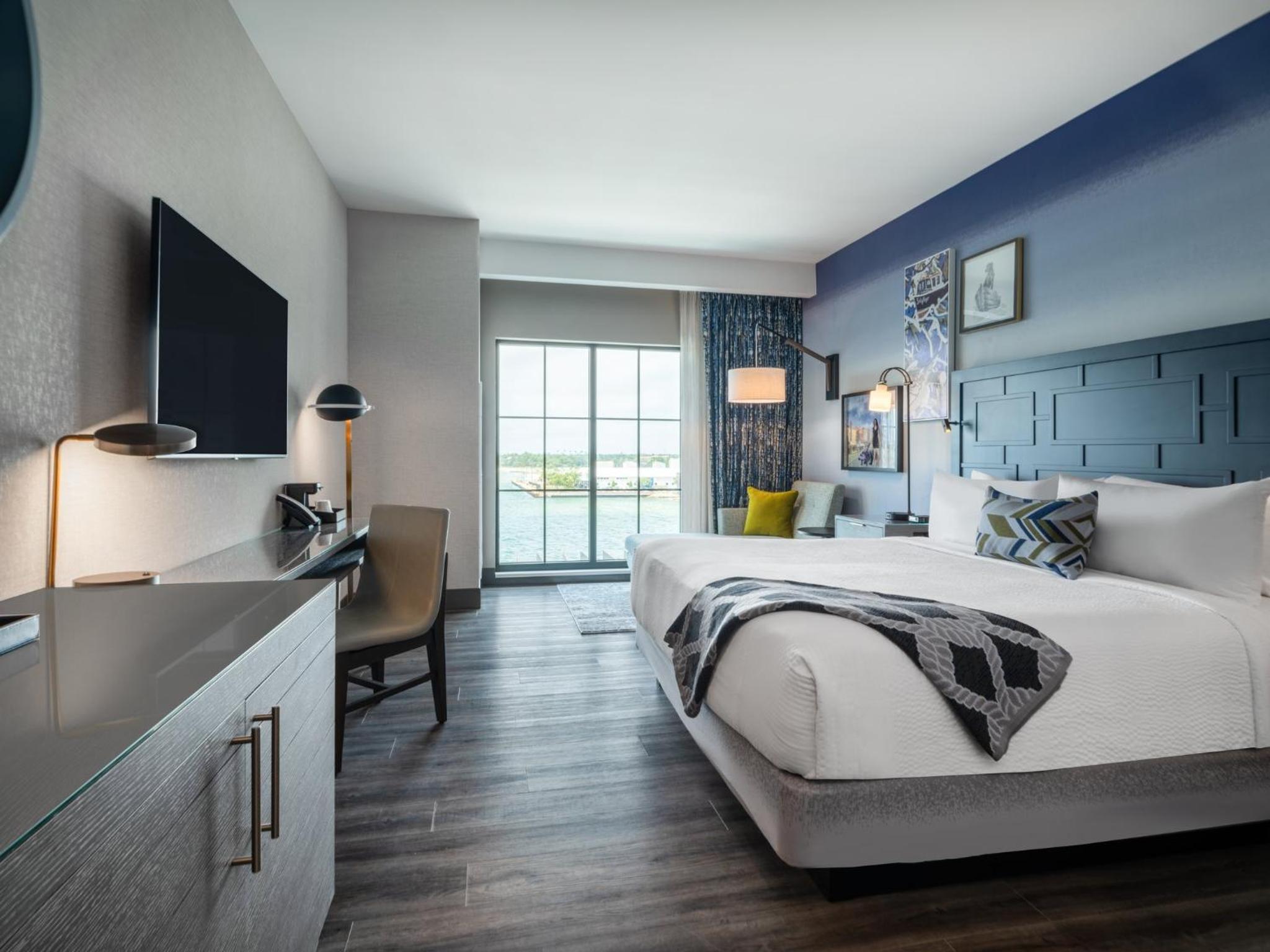 Standard King Room - Photo 2