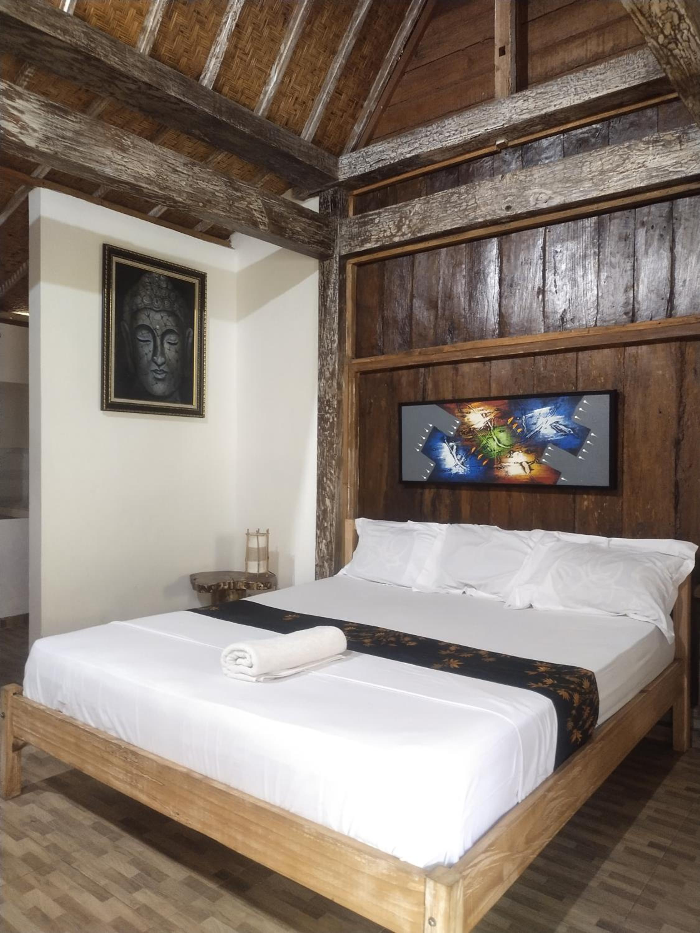 Large Double Room - Photo 1