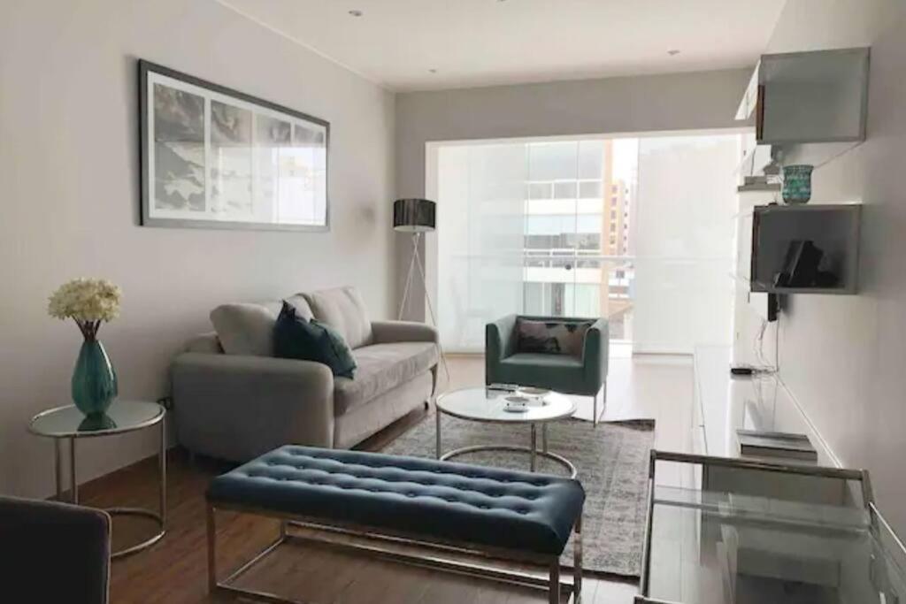 Three-Bedroom Apartment photo 1