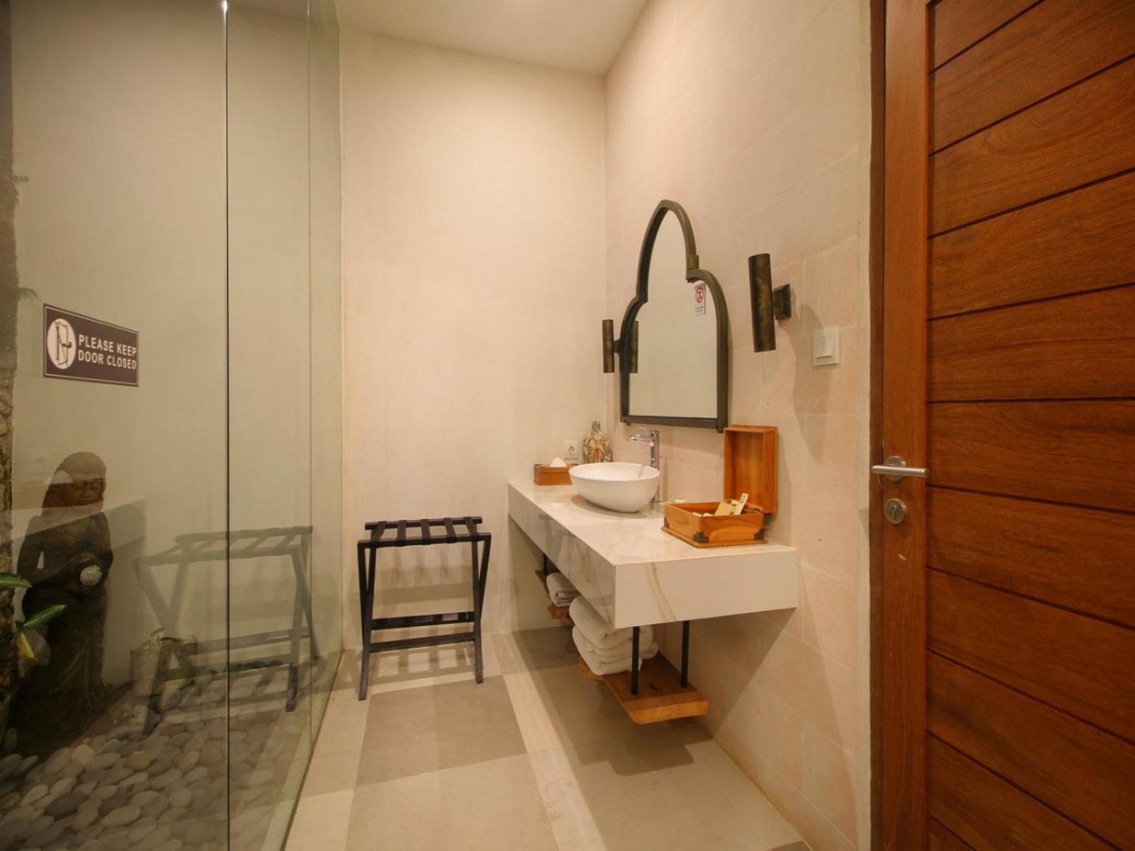 Two-Bedroom Villa - Photo 8