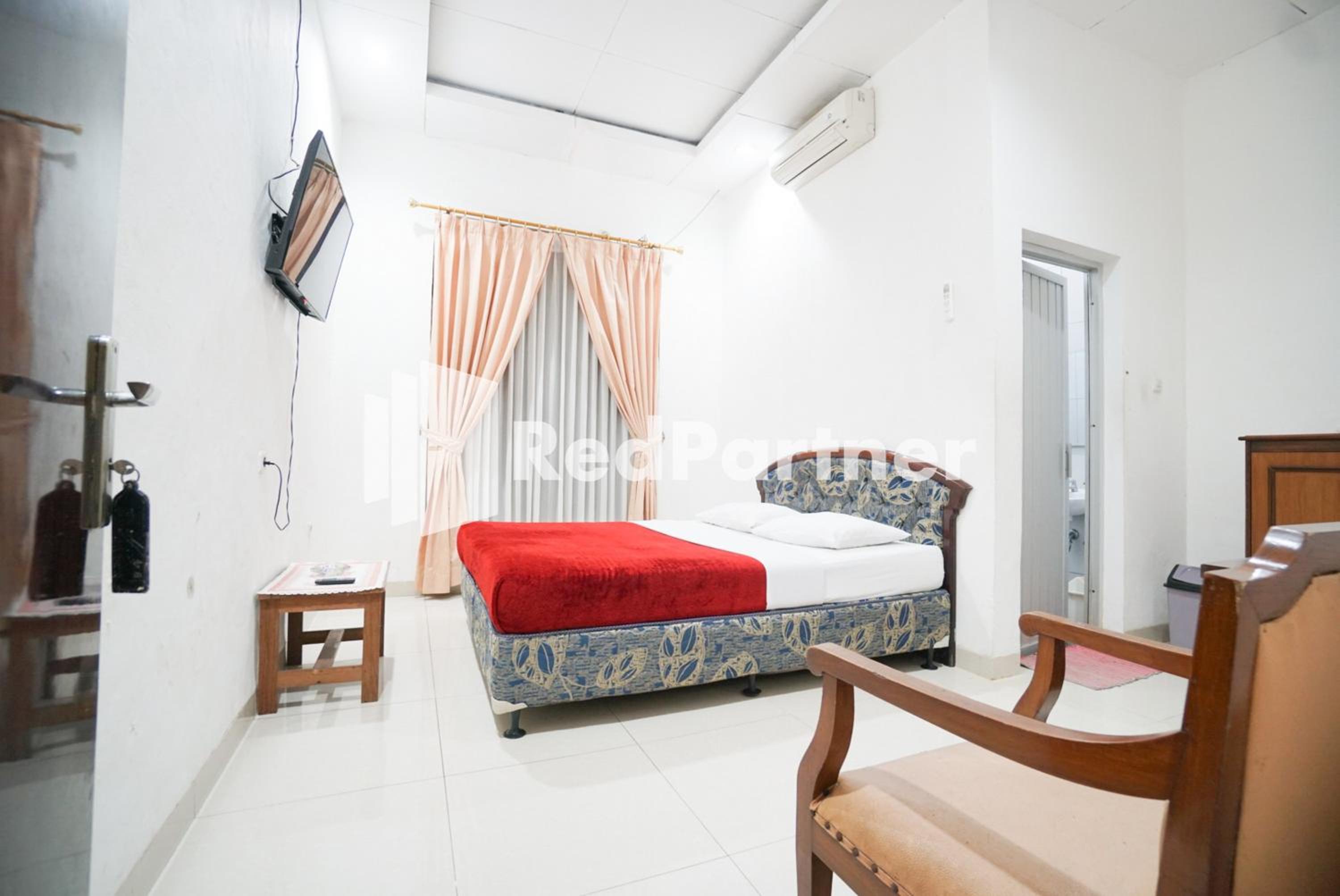 Standard Double Room - Photo 2
