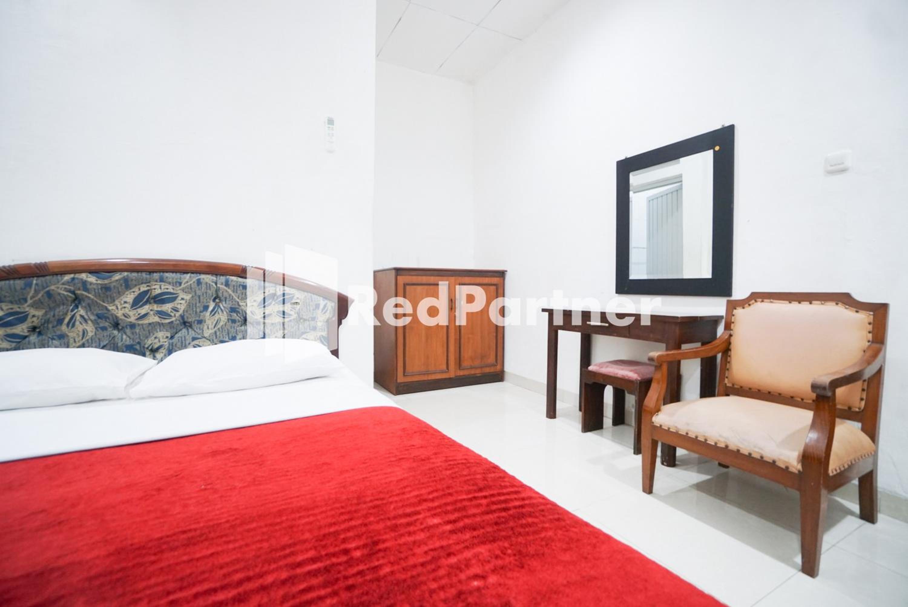 Standard Double Room - Photo 6