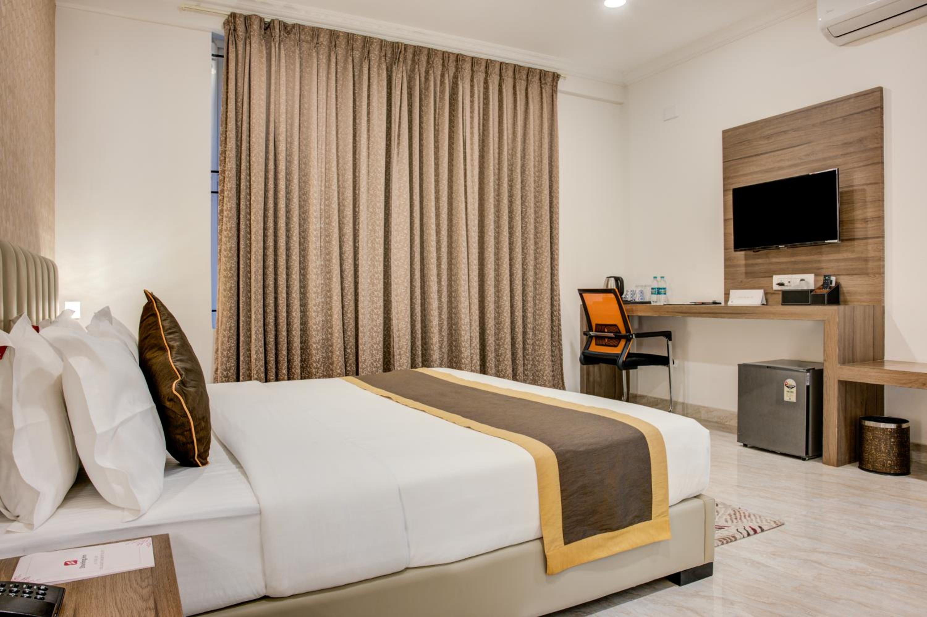 Deluxe Room - Photo 4