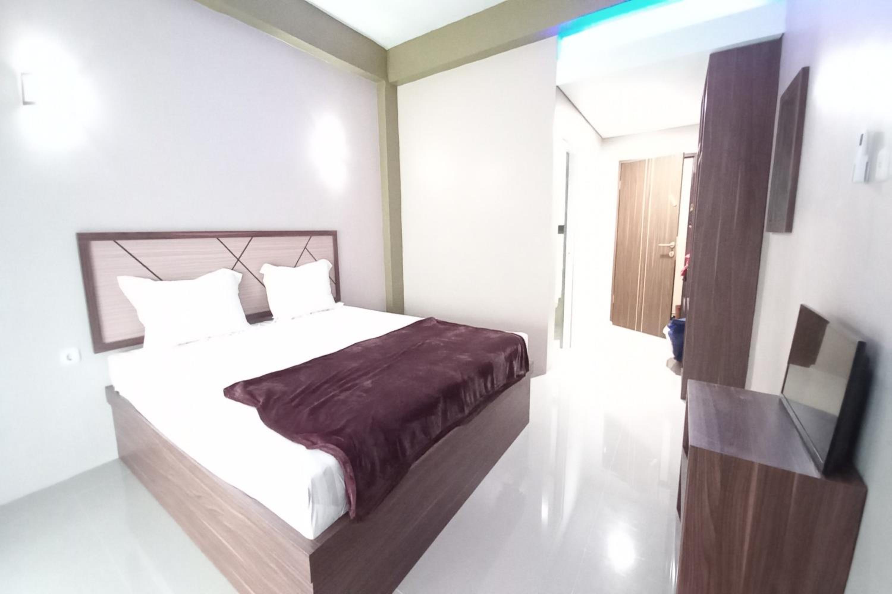 Deluxe Double Room - Photo 10