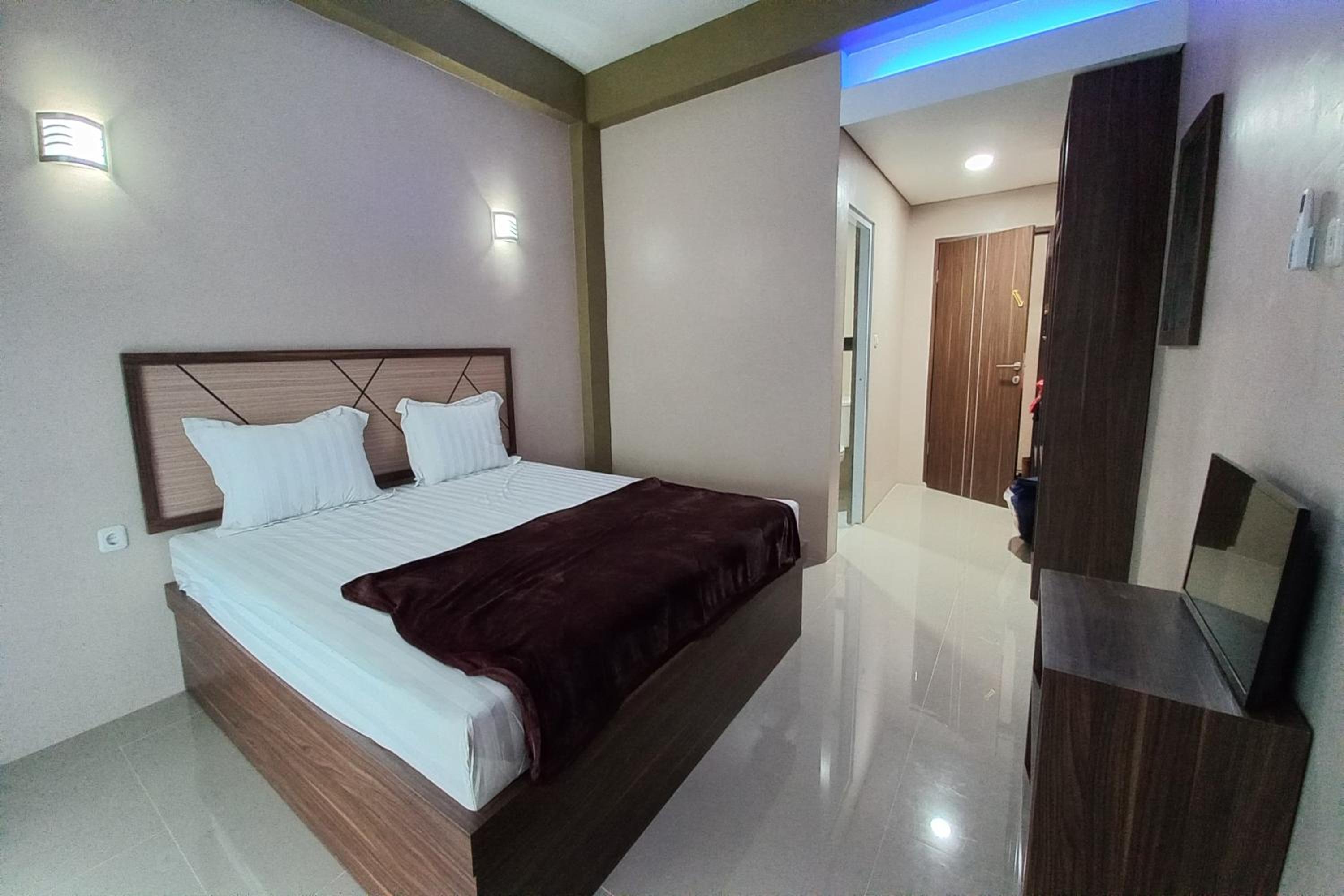 Deluxe Double Room - Photo 9