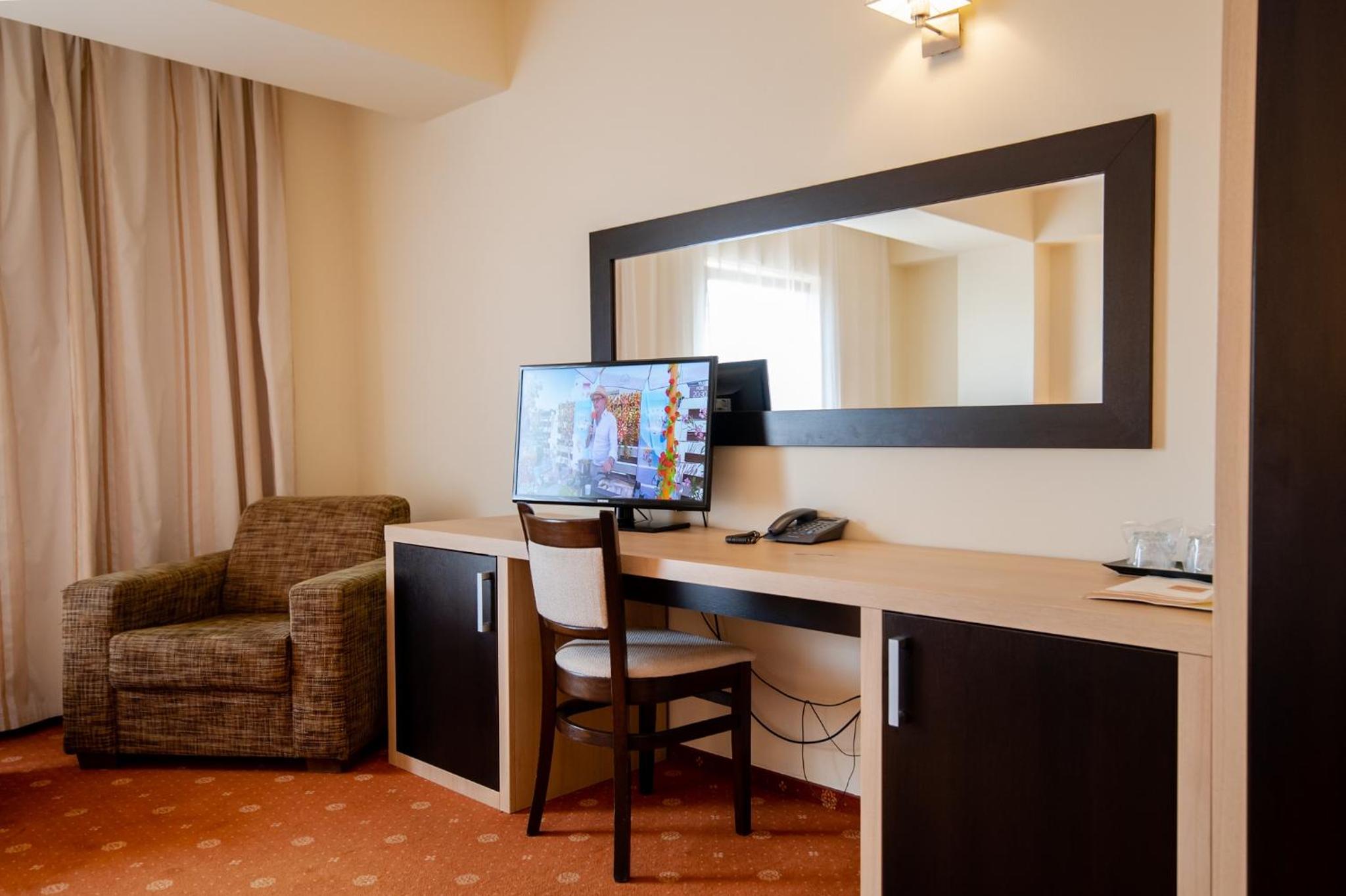 Business King Room photo 3