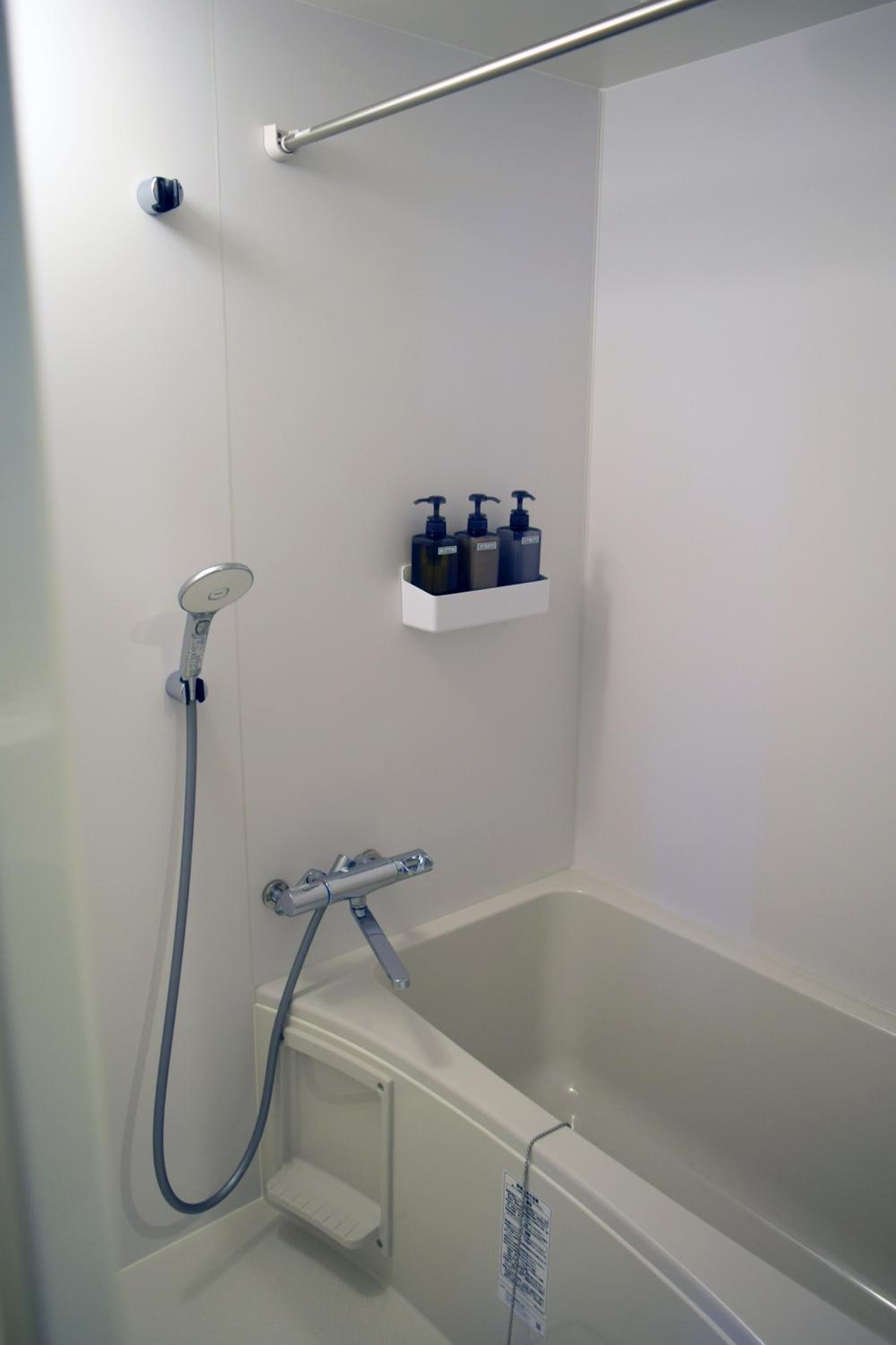 Studio Apartment - Photo 3