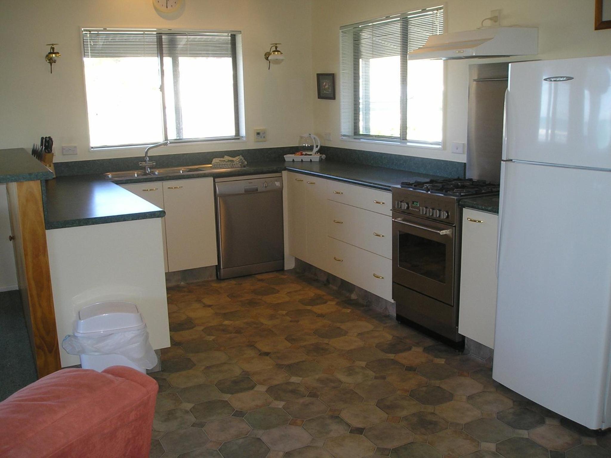 Three-Bedroom House photo 2