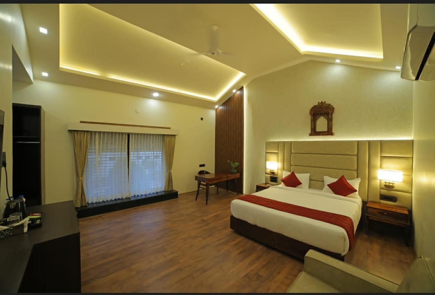 Suite with Garden View - Photo 14