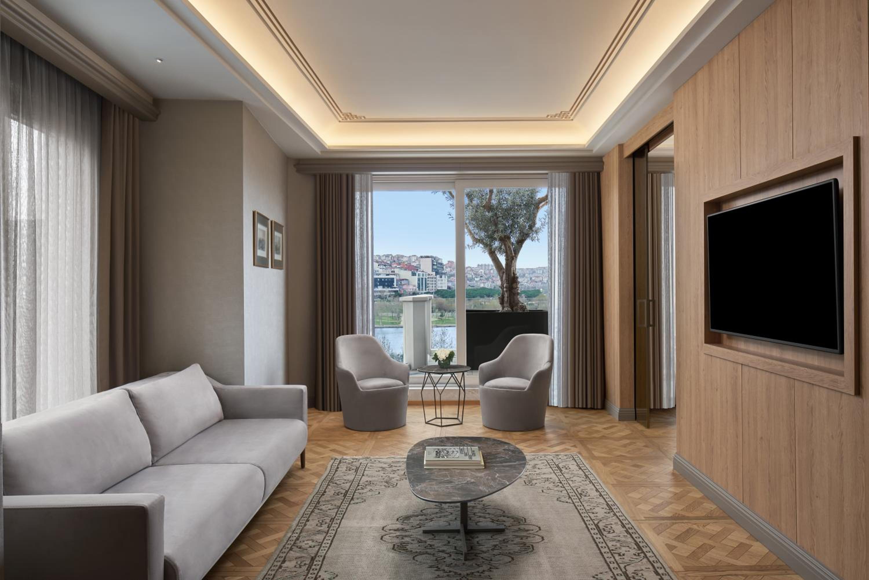 Lifestyle Terrace Suite with Spa Bath