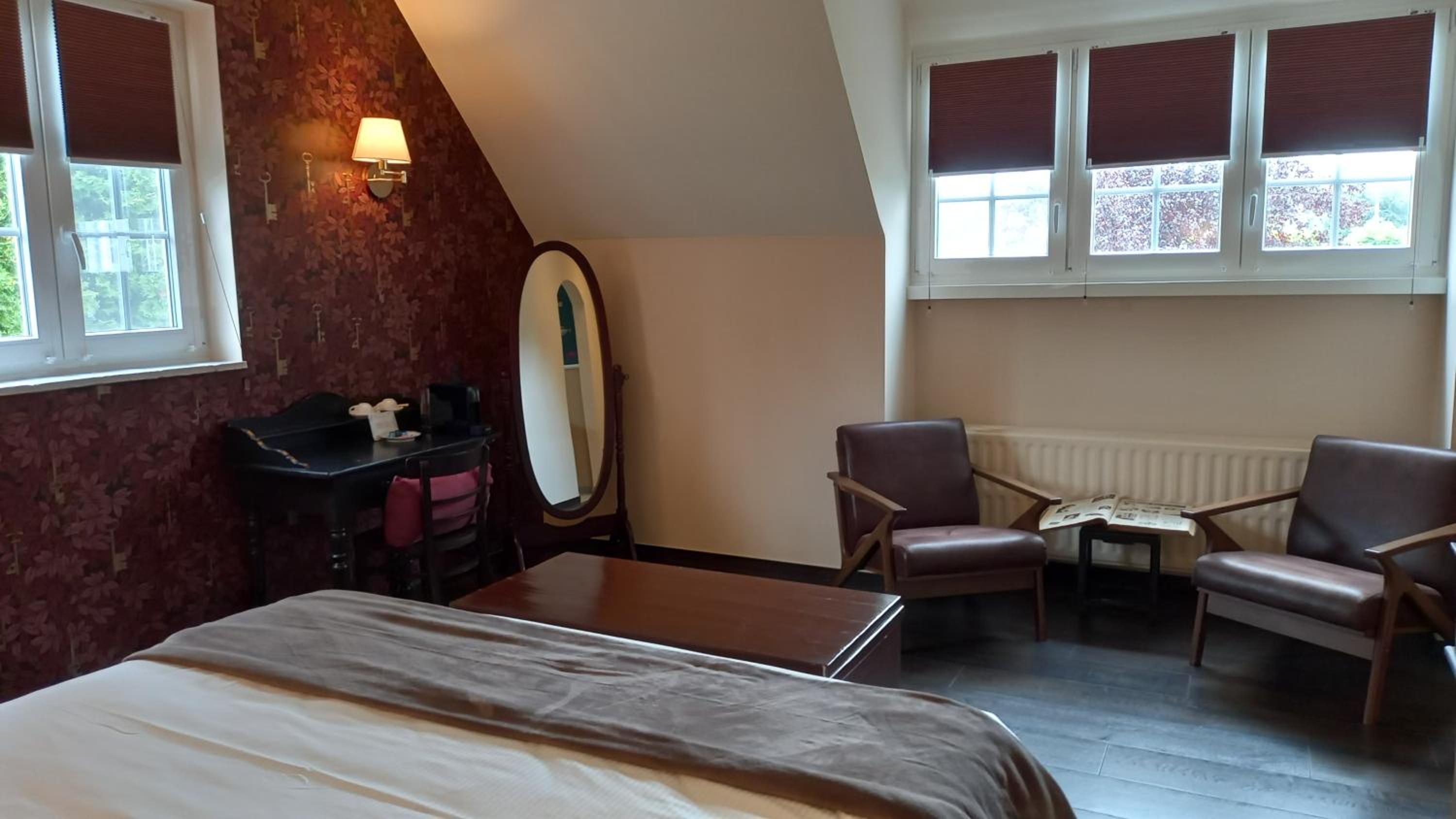Superior King Room photo 2